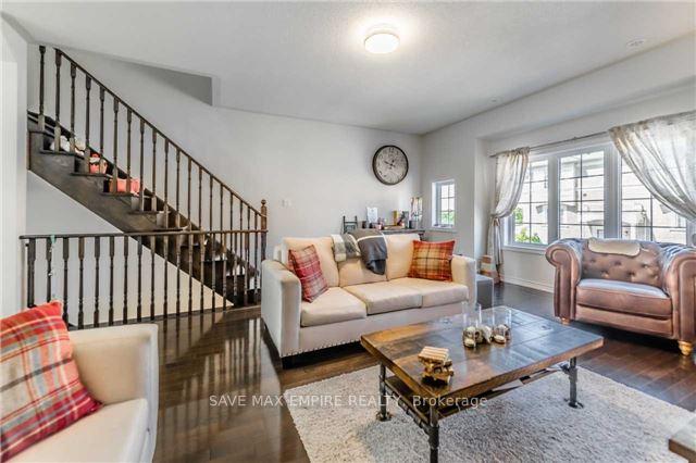 Photo 6 of 78 Aspen Hills Road, Brampton, Credit Valley — HOMEH