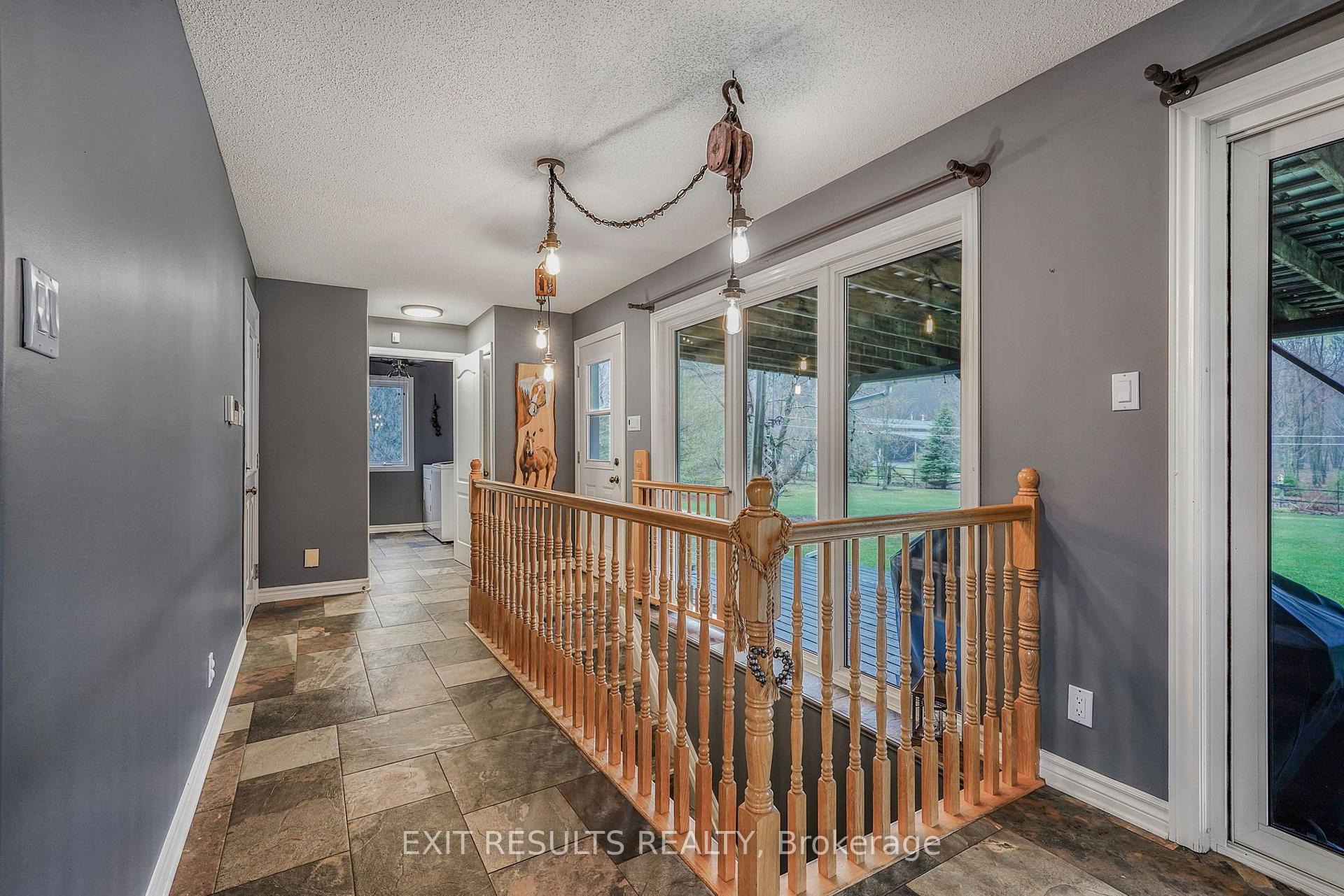 Photo 14 of 638 St Thomas Road E, Russell, Russell Twp — HOMEH
