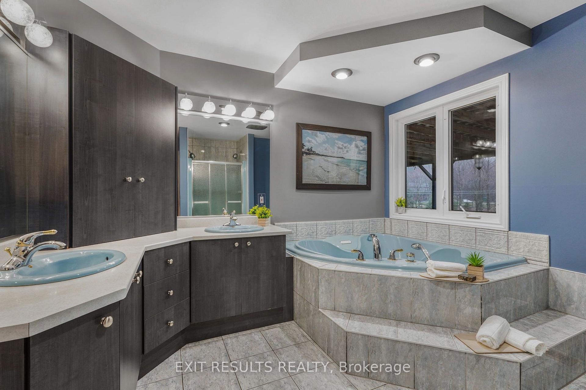 Photo 19 of 638 St Thomas Road E, Russell, Russell Twp — HOMEH