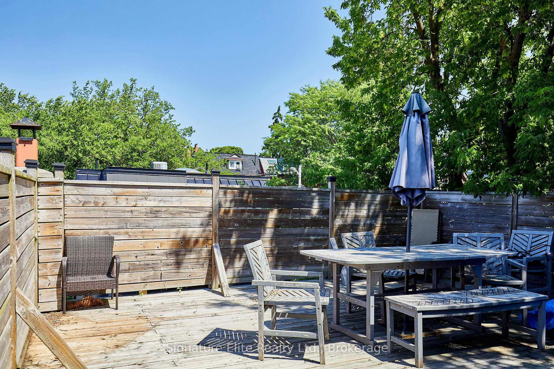 Photo 3 of Unit Upper, 124 Geoffrey Street, Toronto, Roncesvalles — HOMEH