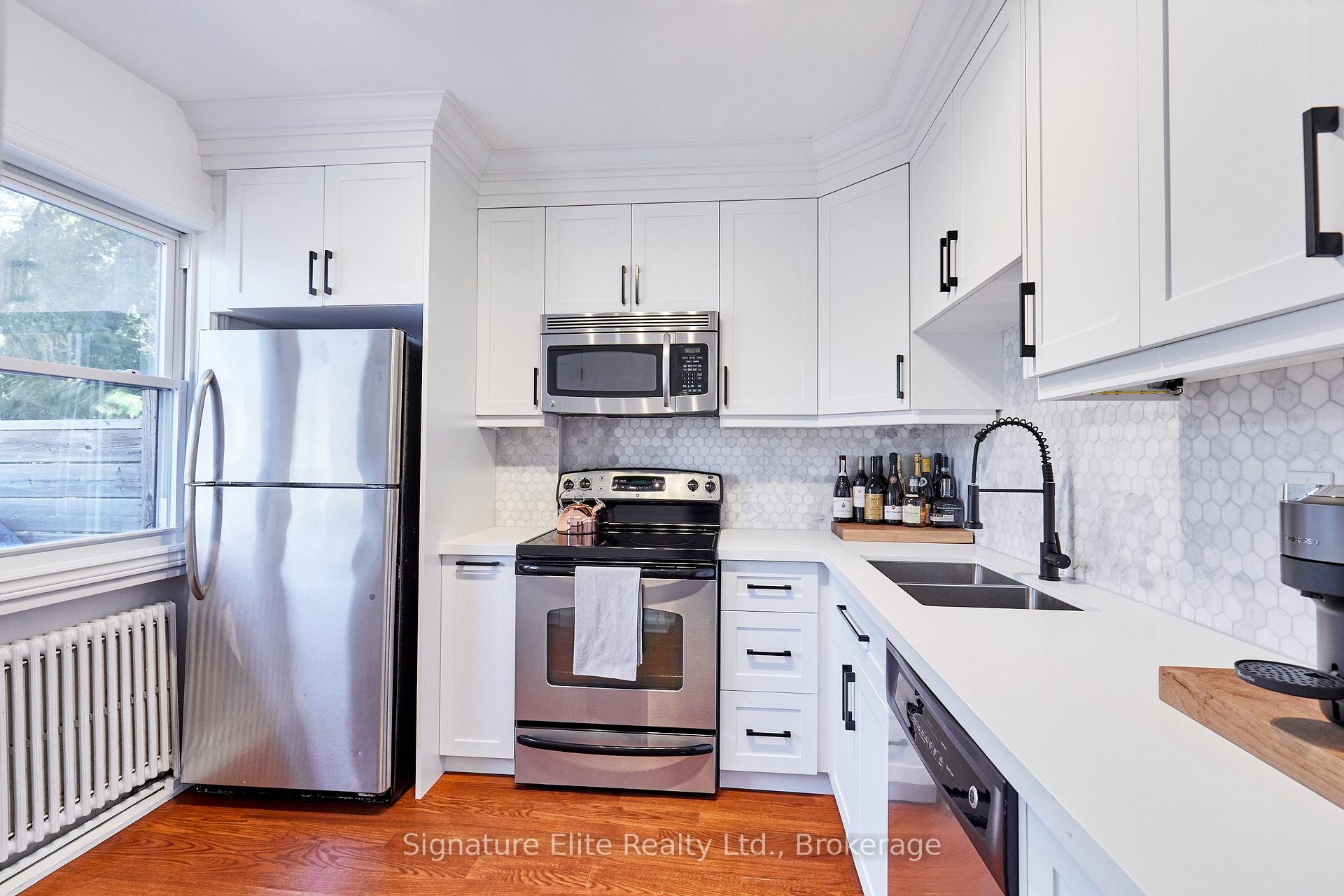 Photo 13 of Unit Upper, 124 Geoffrey Street, Toronto, Roncesvalles — HOMEH