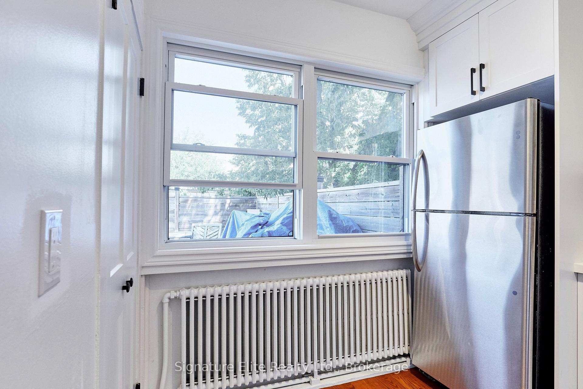Photo 15 of Unit Upper, 124 Geoffrey Street, Toronto, Roncesvalles — HOMEH