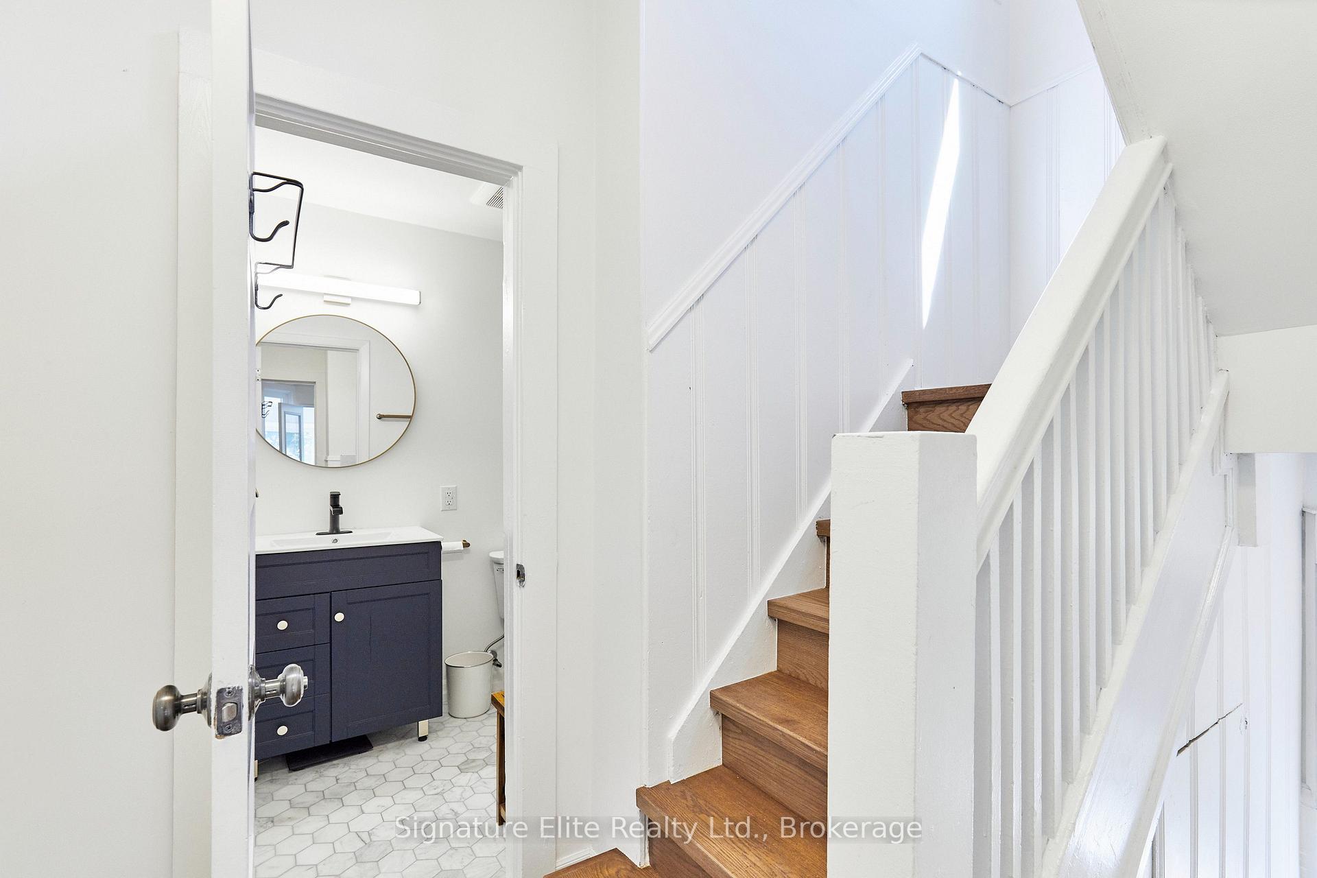 Photo 24 of Unit Upper, 124 Geoffrey Street, Toronto, Roncesvalles — HOMEH