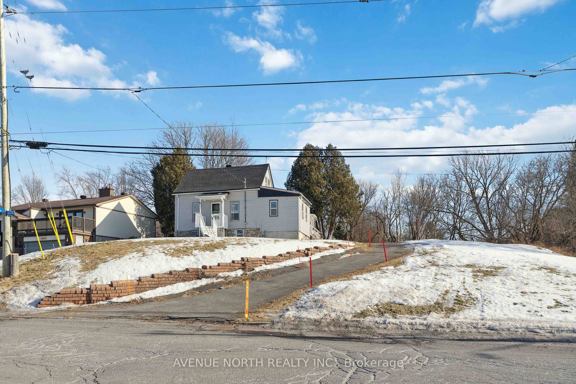 Photo of 6958 Notre Dame Street