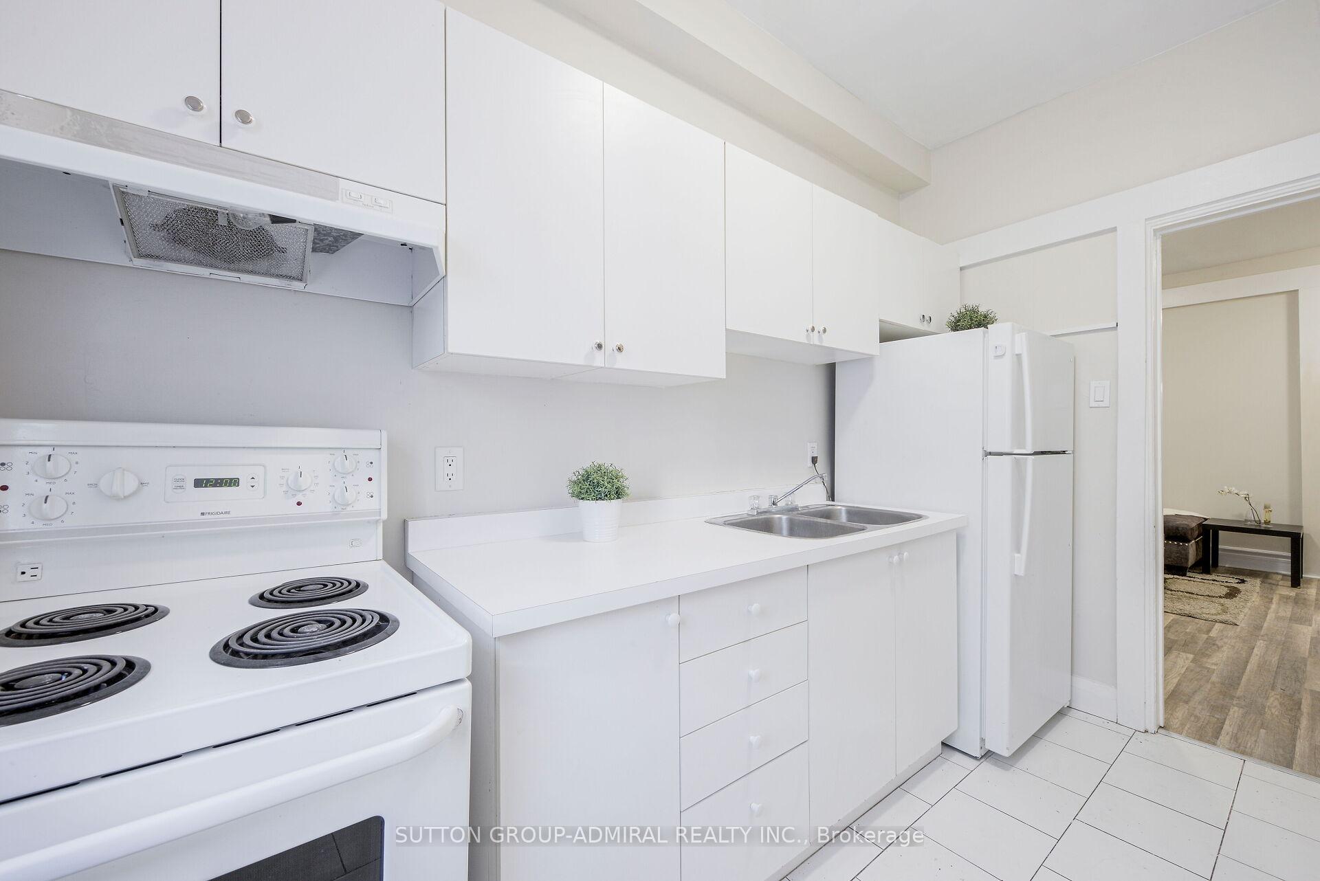 Photo 7 of Unit Upper, 1934 Queen Street E, Toronto, The Beaches — HOMEH