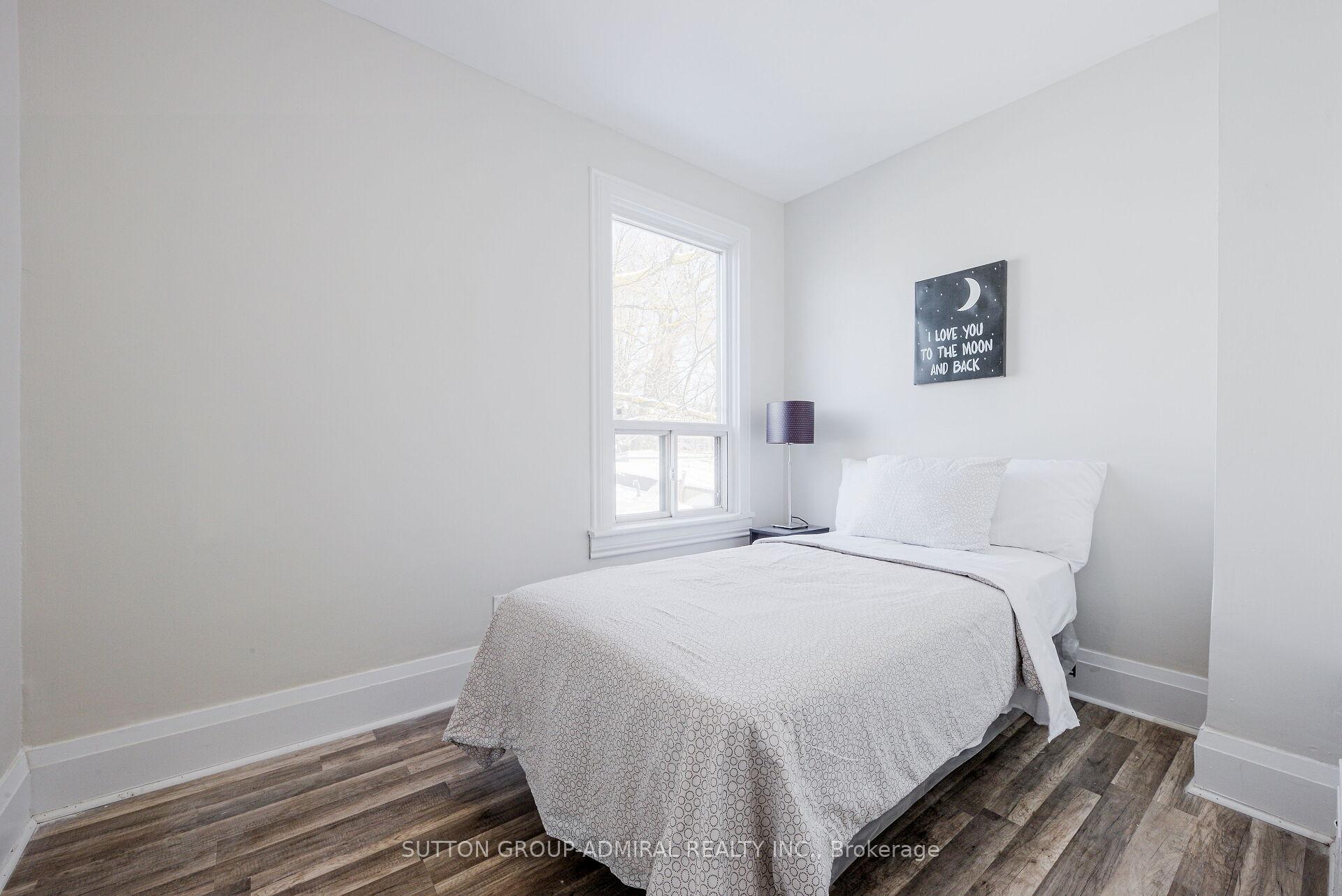 Photo 13 of Unit Upper, 1934 Queen Street E, Toronto, The Beaches — HOMEH