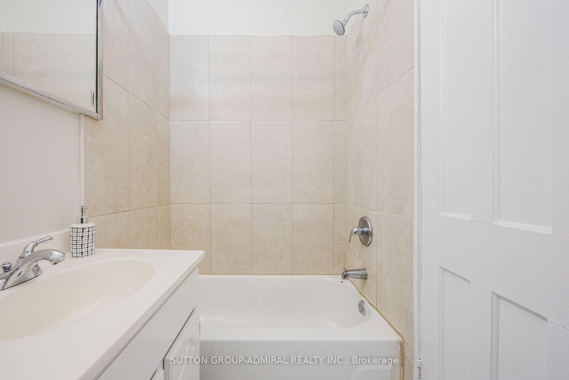 Photo 16 of Unit Upper, 1934 Queen Street E, Toronto, The Beaches — HOMEH