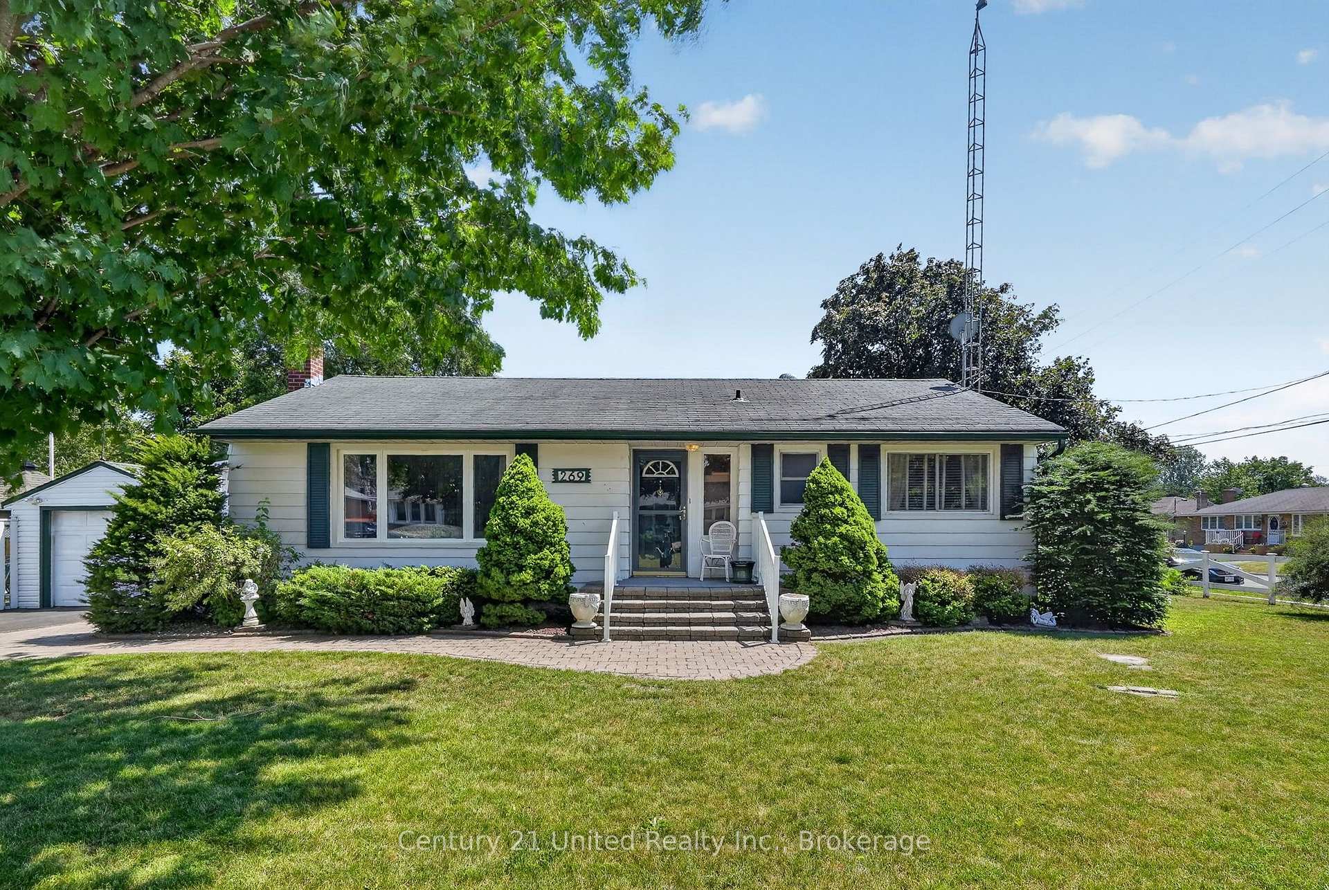 Photo 2 of 269 Nickerson Drive, Cobourg — HOMEH