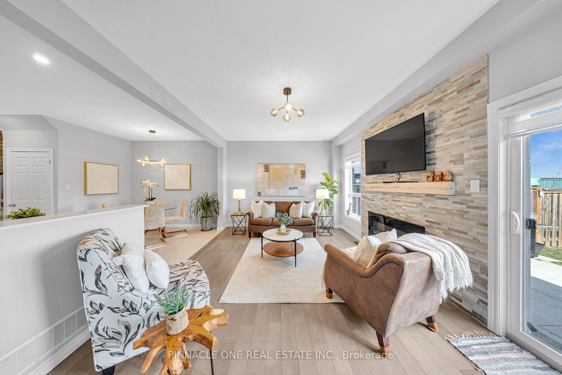 Photo 15 of 7 Mistywood Drive, Hamilton, Stoney Creek Mountain — HOMEH