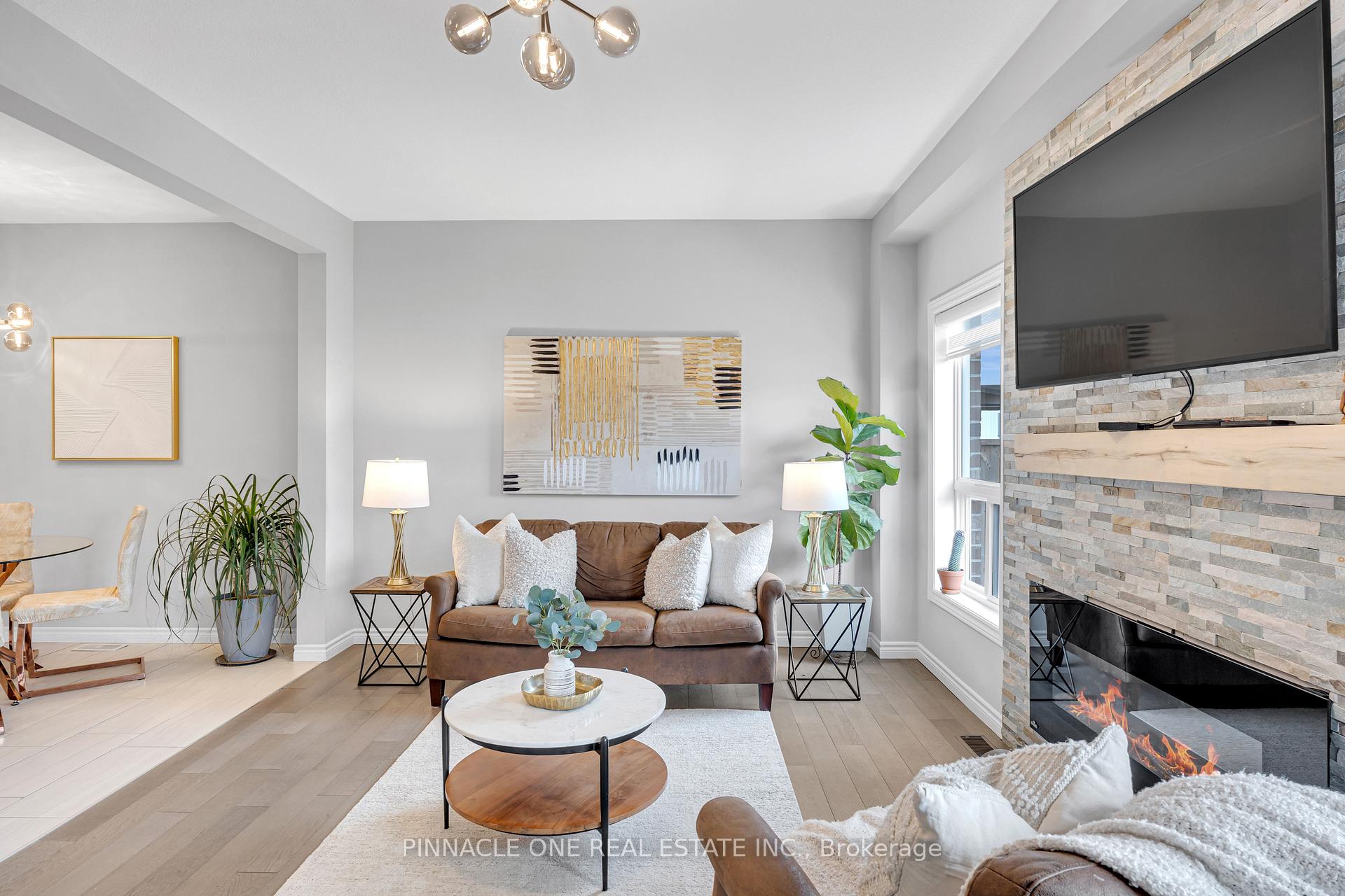 Photo 16 of 7 Mistywood Drive, Hamilton, Stoney Creek Mountain — HOMEH