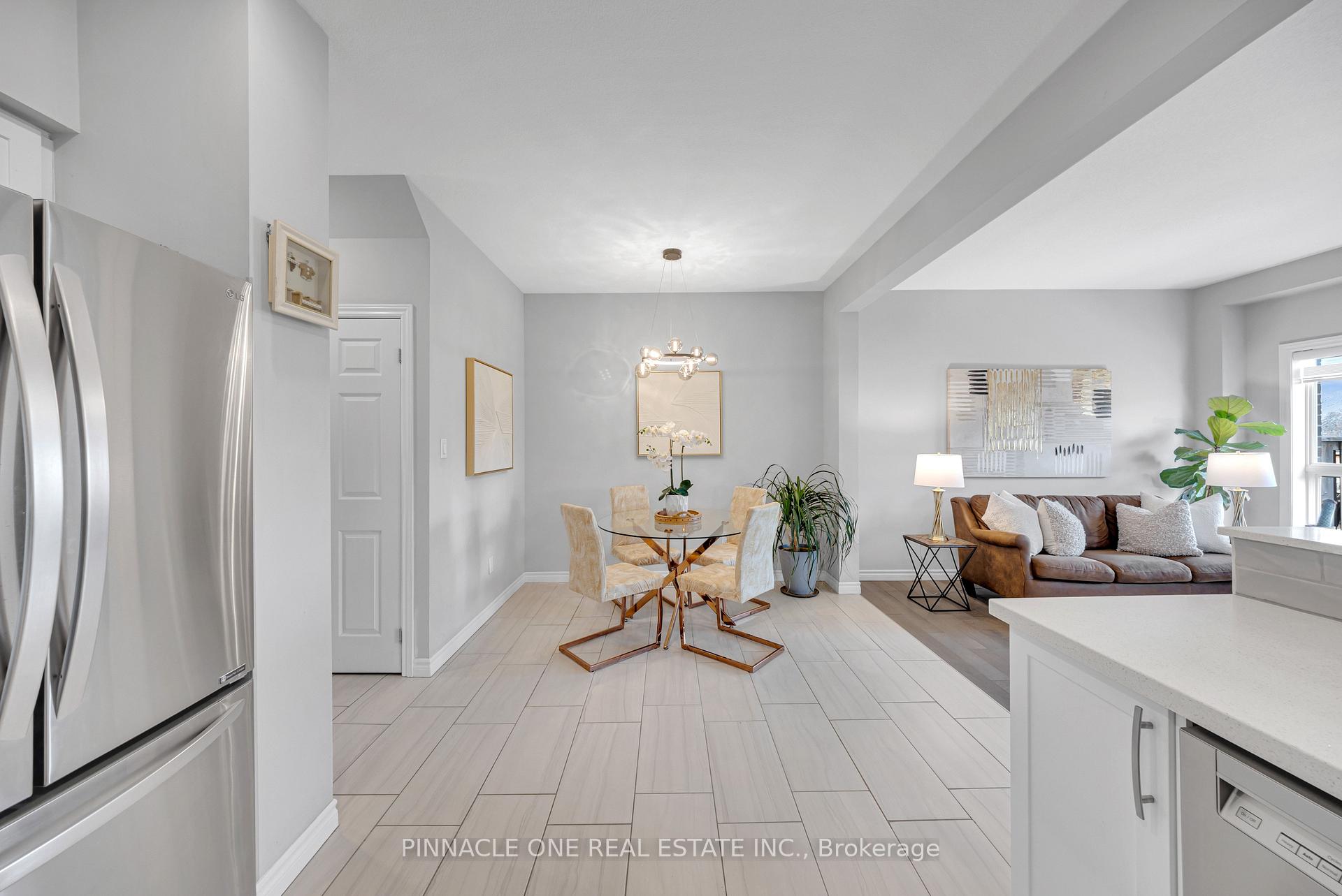 Photo 19 of 7 Mistywood Drive, Hamilton, Stoney Creek Mountain — HOMEH