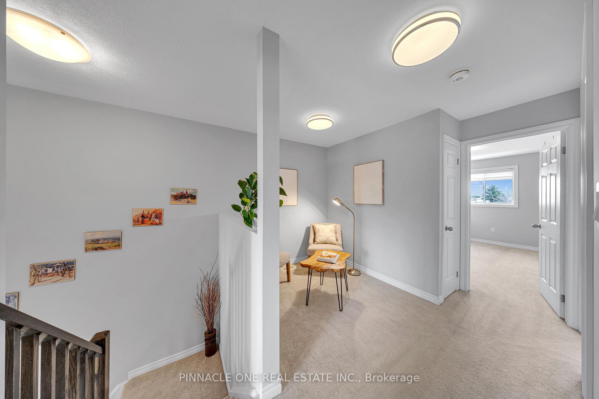 Photo 20 of 7 Mistywood Drive, Hamilton, Stoney Creek Mountain — HOMEH