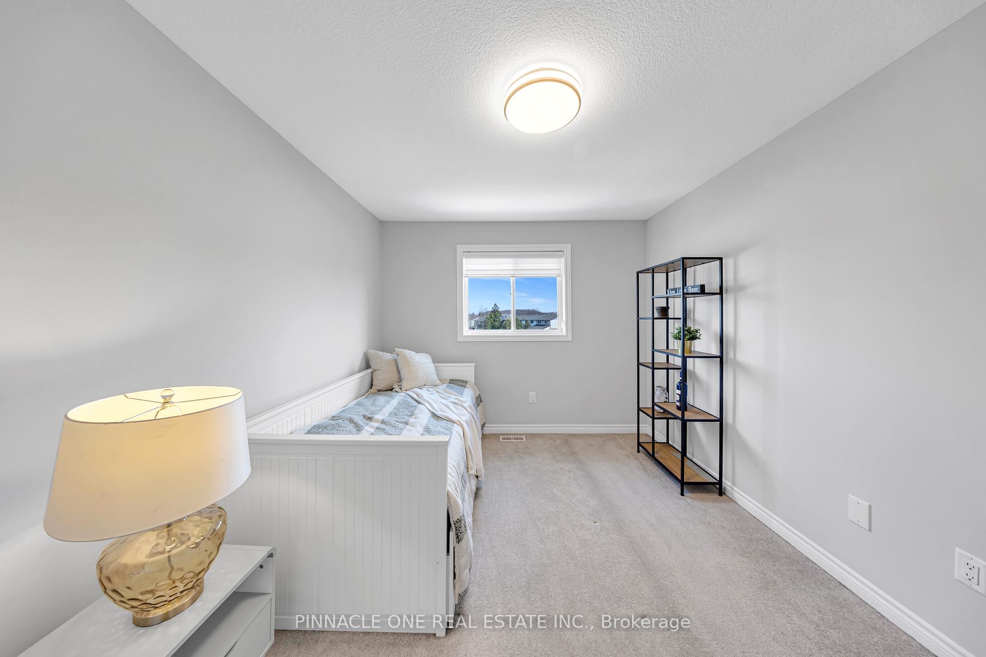 Photo 24 of 7 Mistywood Drive, Hamilton, Stoney Creek Mountain — HOMEH