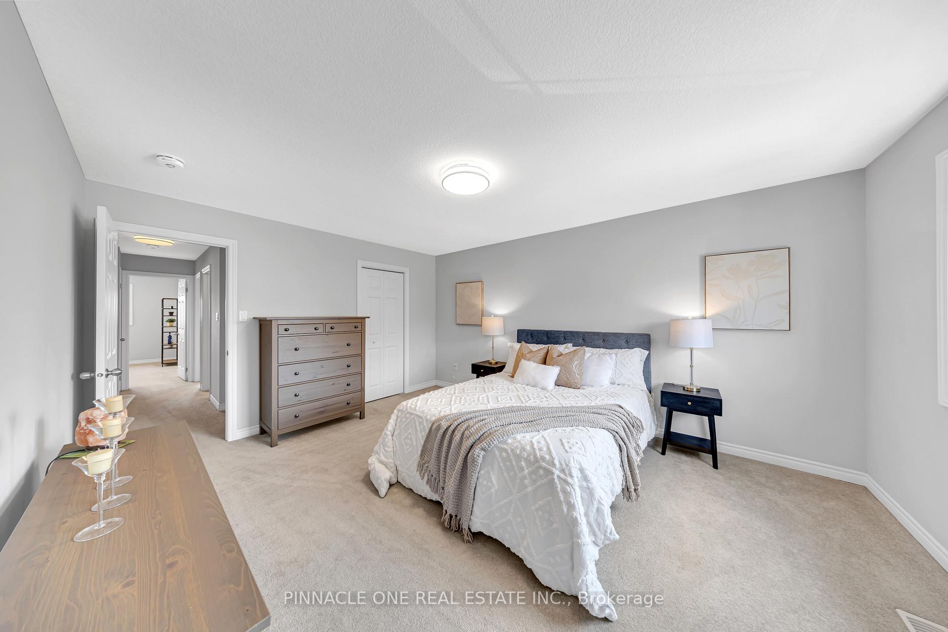 Photo 33 of 7 Mistywood Drive, Hamilton, Stoney Creek Mountain — HOMEH