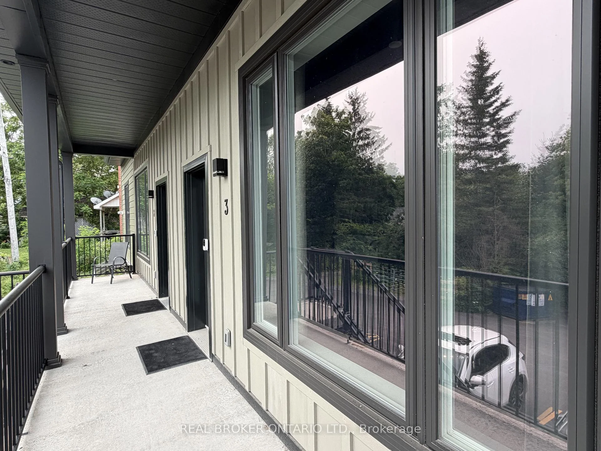 Photo 33 of Unit 4, 8 Clothier Street E, North Grenville, Kemptville — HOMEH