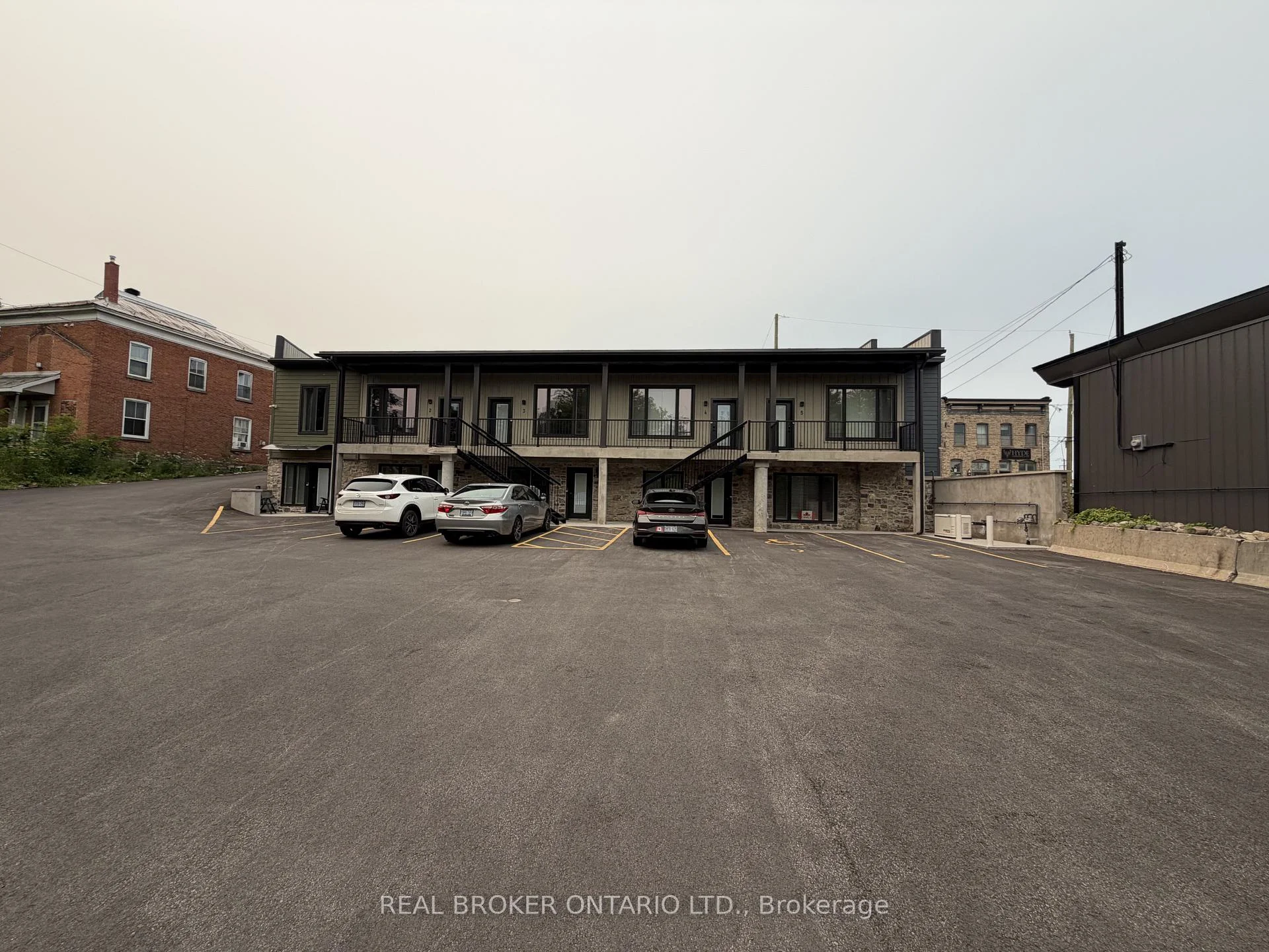 Photo 35 of Unit 4, 8 Clothier Street E, North Grenville, Kemptville — HOMEH