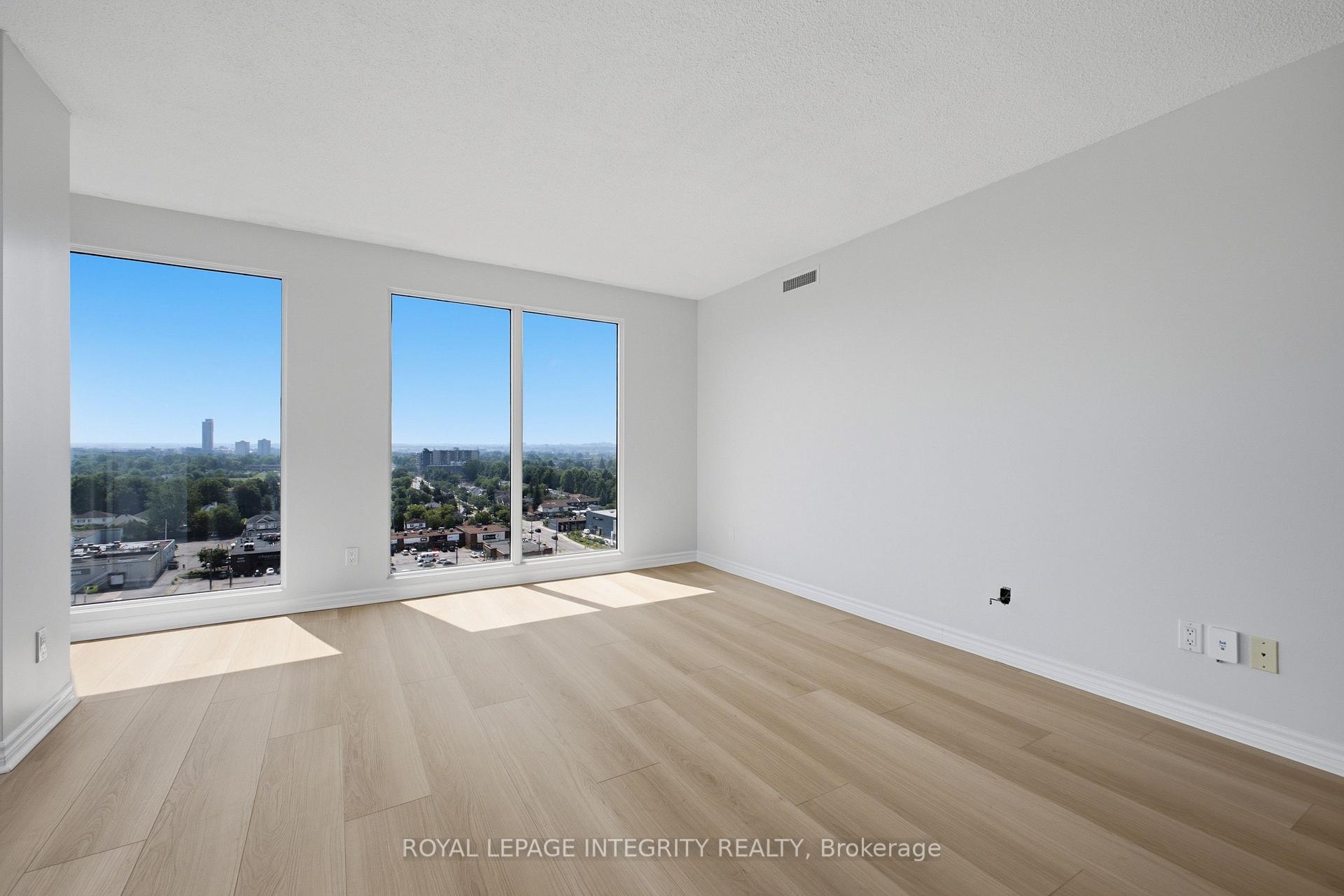 Photo 14 of Unit 1207, 545 St Laurent Boulevard, Ottawa, Viscount Alexander Park — HOMEH