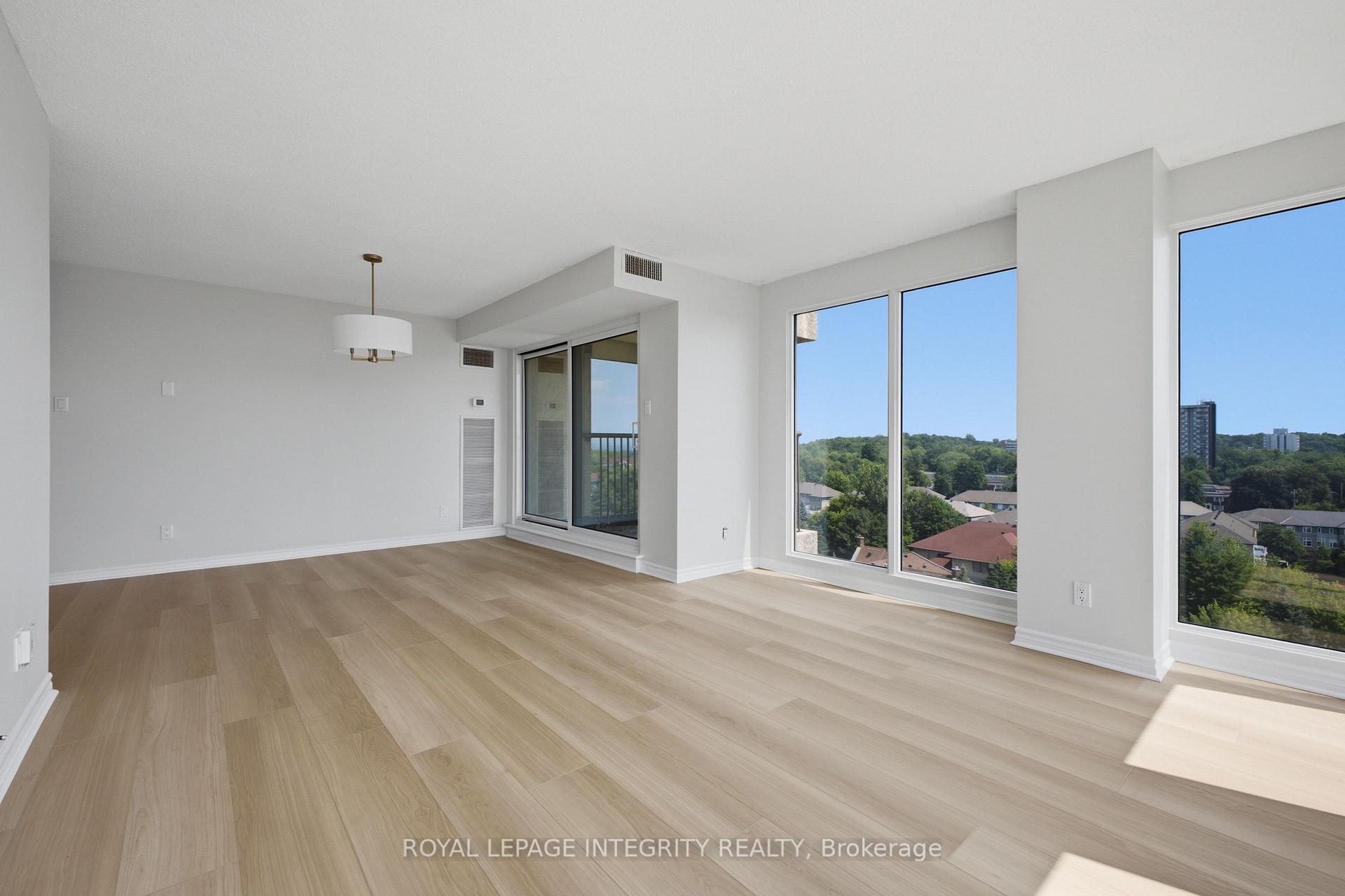 Photo 15 of Unit 1207, 545 St Laurent Boulevard, Ottawa, Viscount Alexander Park — HOMEH