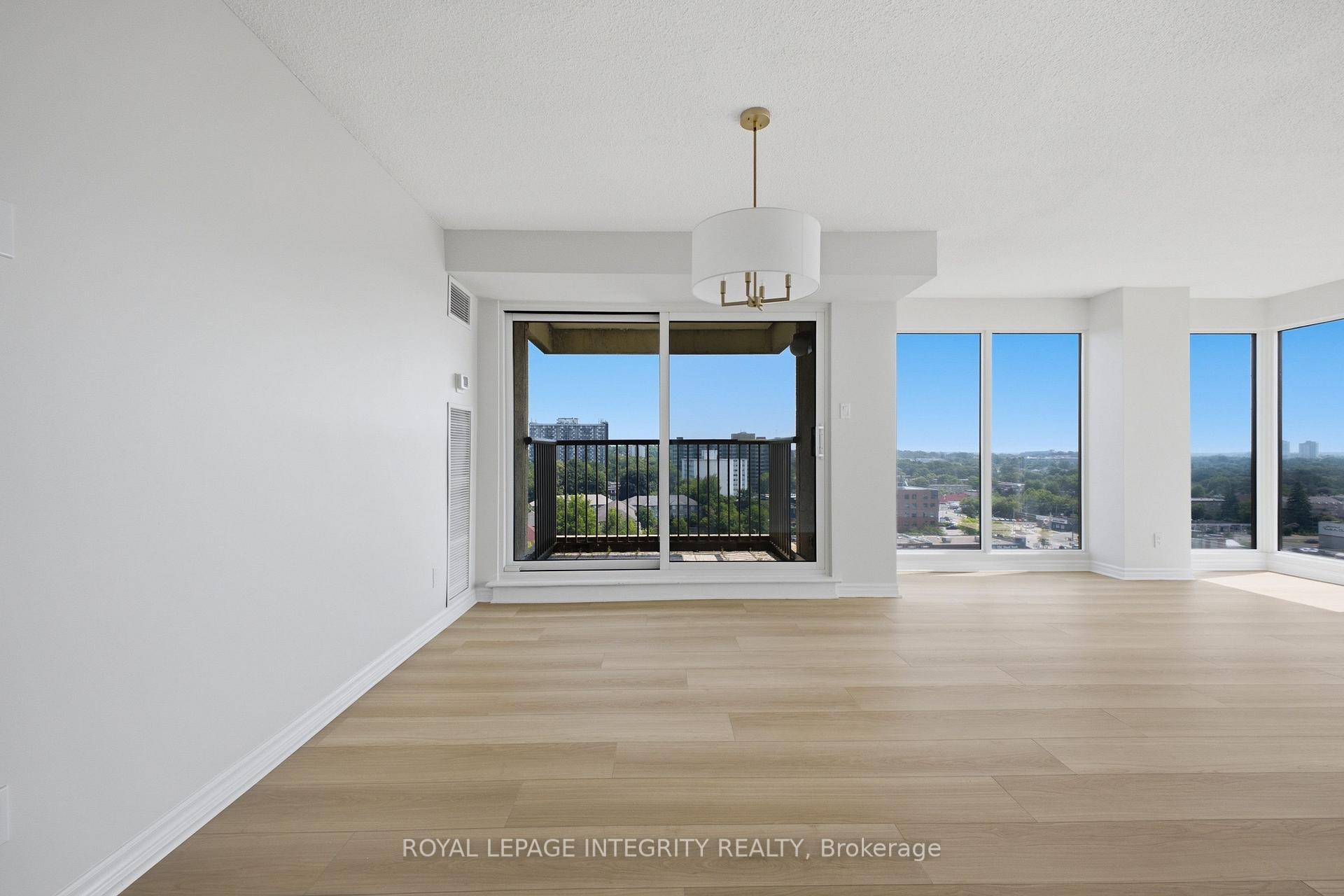 Photo 20 of Unit 1207, 545 St Laurent Boulevard, Ottawa, Viscount Alexander Park — HOMEH