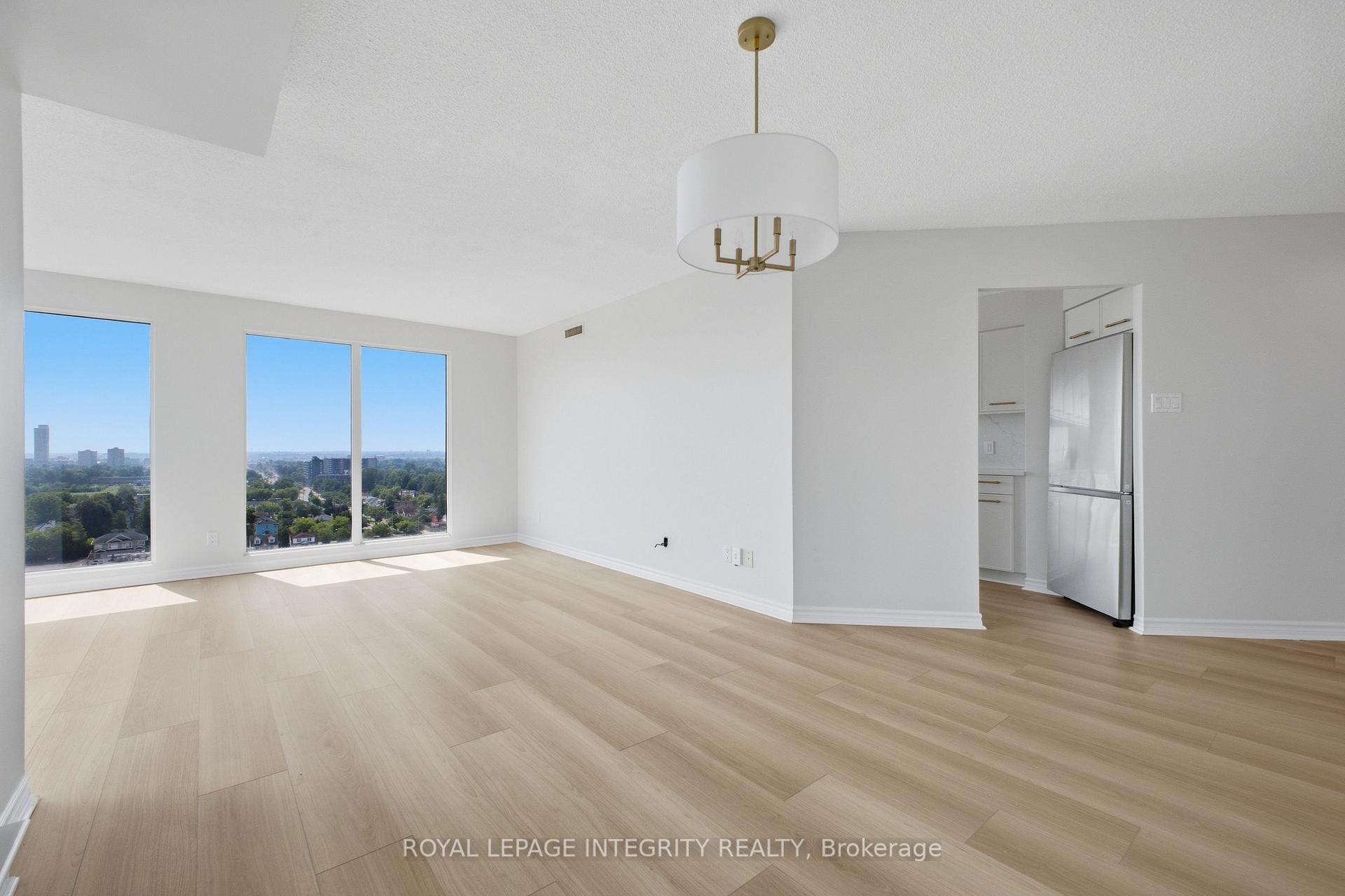 Photo 22 of Unit 1207, 545 St Laurent Boulevard, Ottawa, Viscount Alexander Park — HOMEH