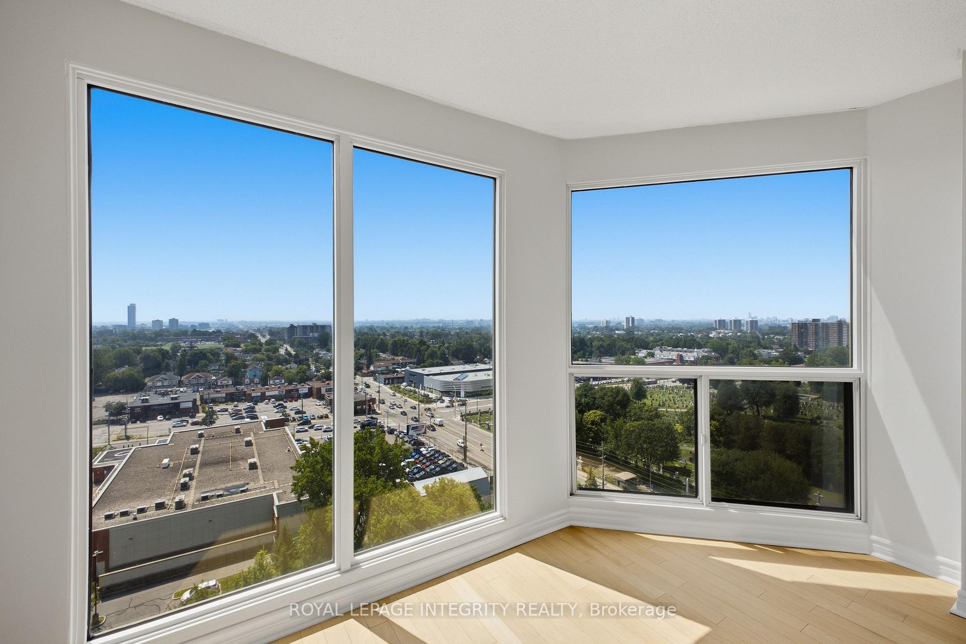 Photo 28 of Unit 1207, 545 St Laurent Boulevard, Ottawa, Viscount Alexander Park — HOMEH