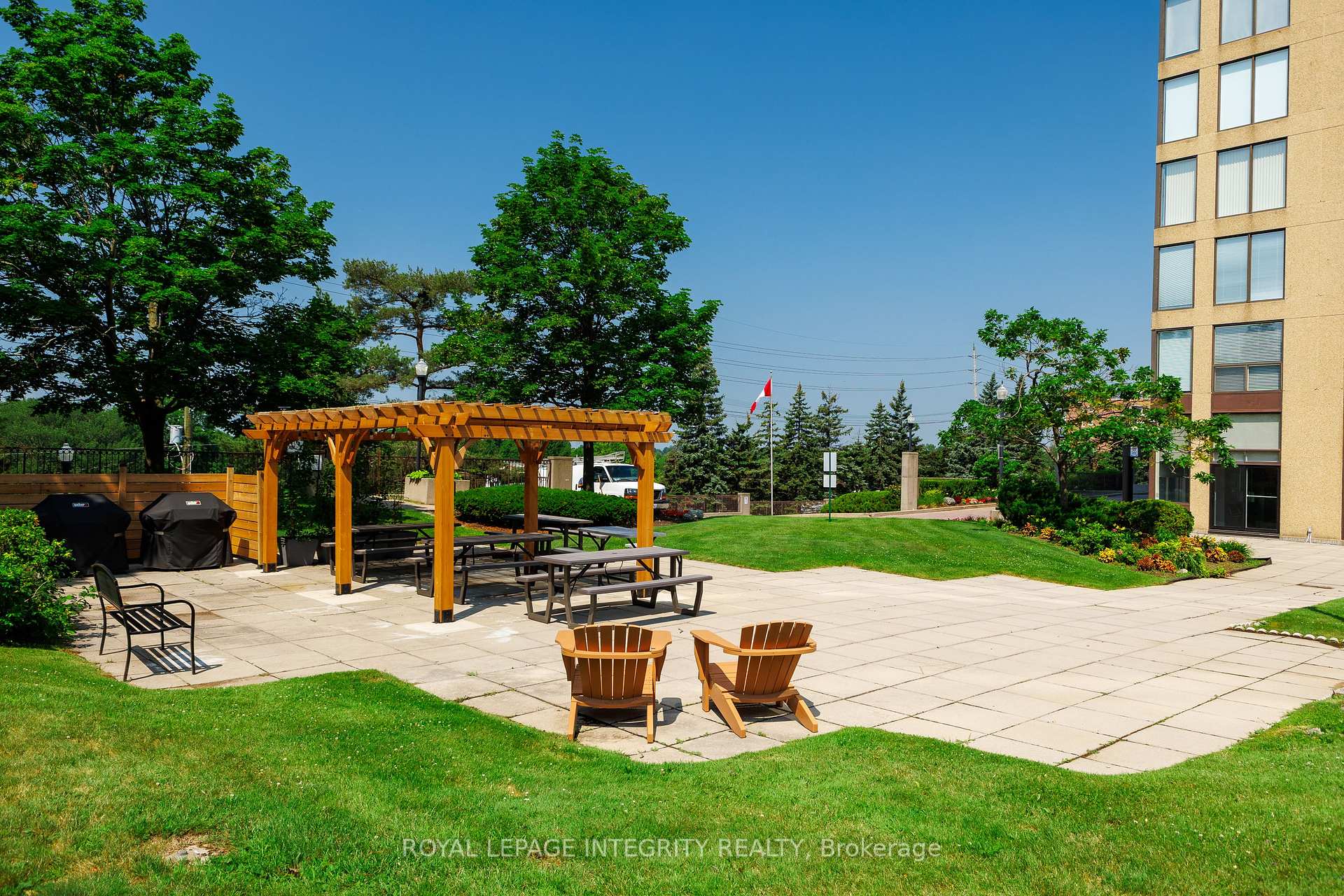 Photo 37 of Unit 1207, 545 St Laurent Boulevard, Ottawa, Viscount Alexander Park — HOMEH