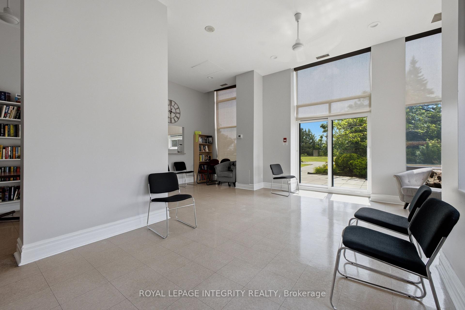 Photo 41 of Unit 1207, 545 St Laurent Boulevard, Ottawa, Viscount Alexander Park — HOMEH