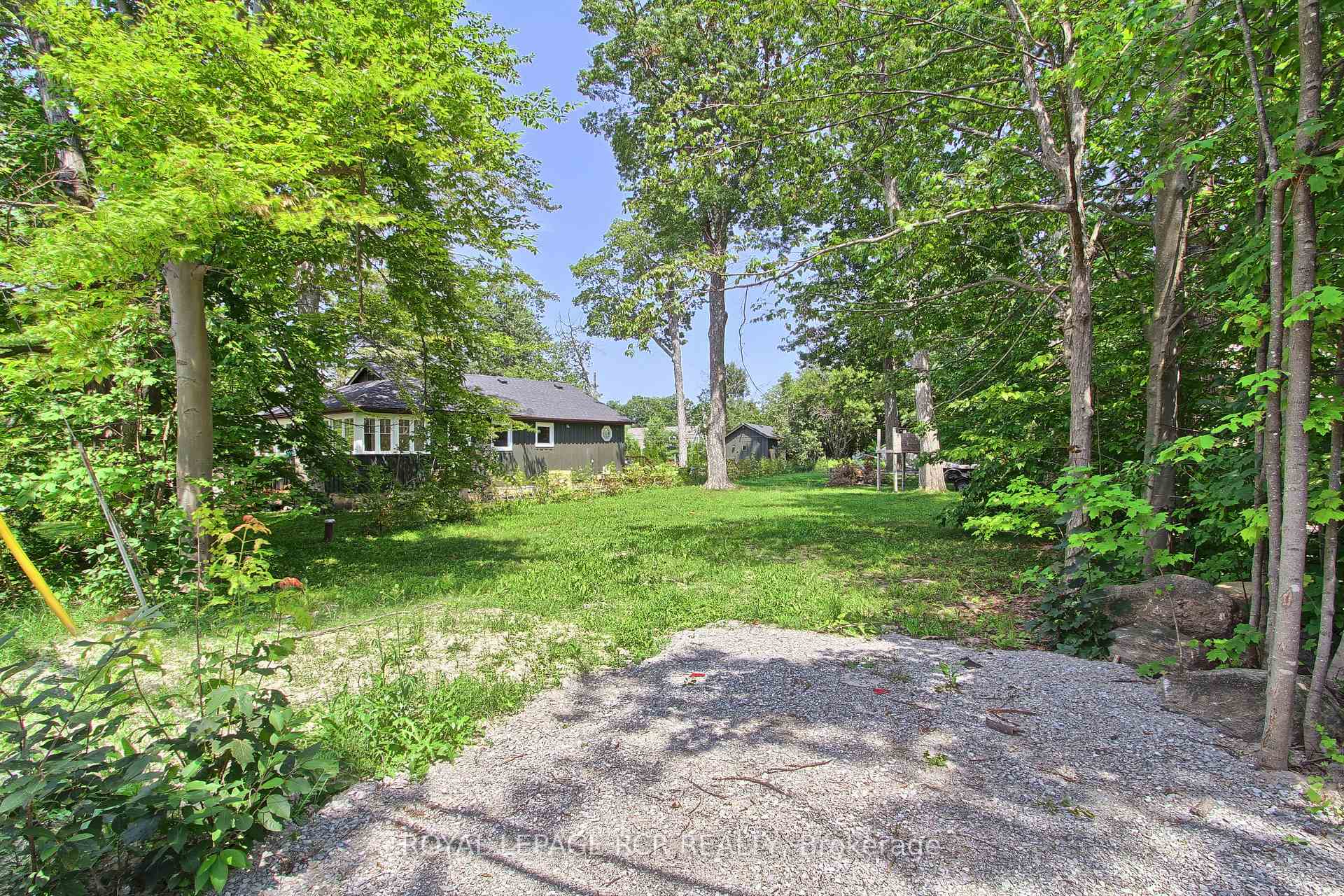 Photo 1 of 3963 Algonquin Avenue, Innisfil, Rural Innisfil — HOMEH