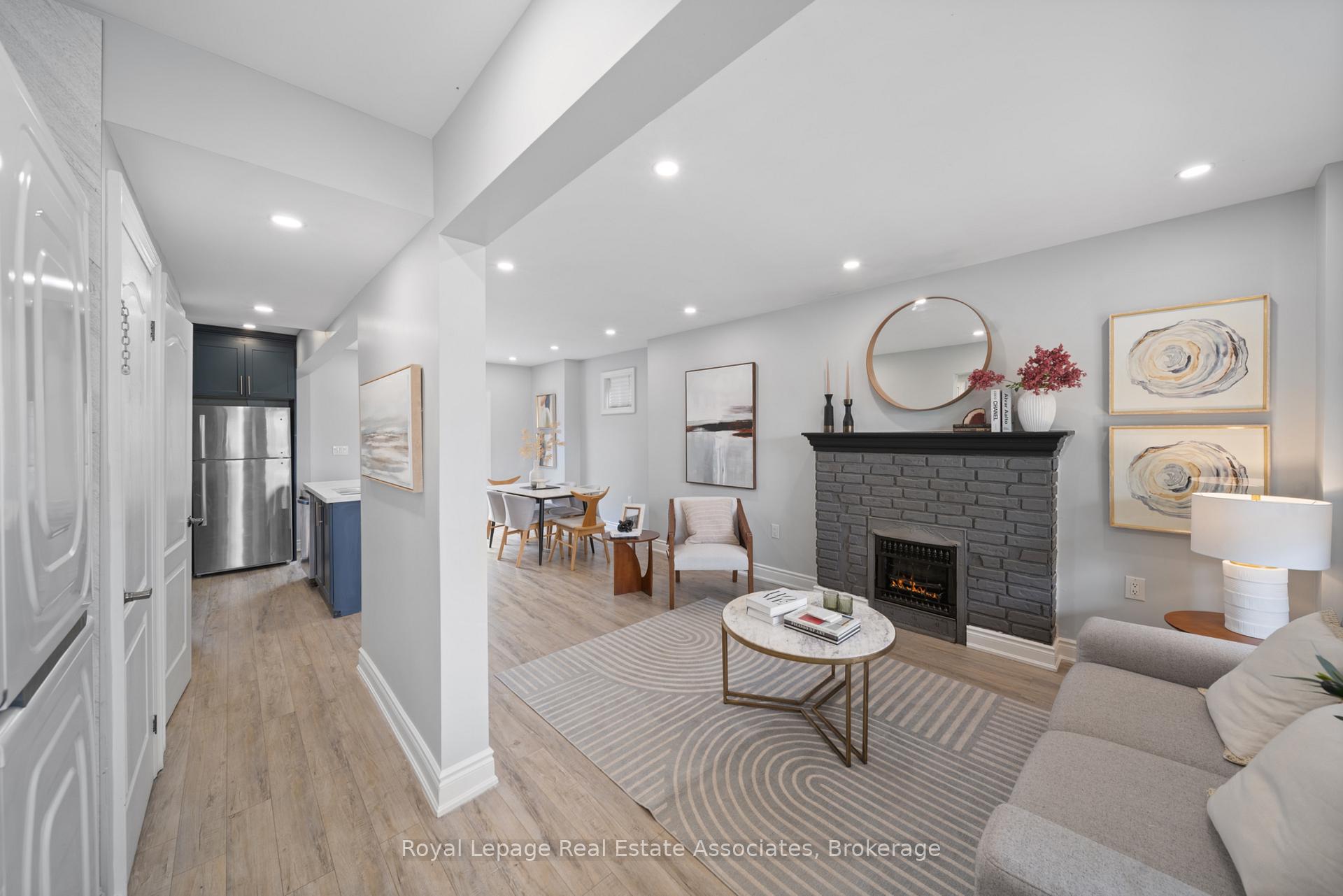 Photo 2 of 305 Weir Street N, Hamilton, Homeside — HOMEH