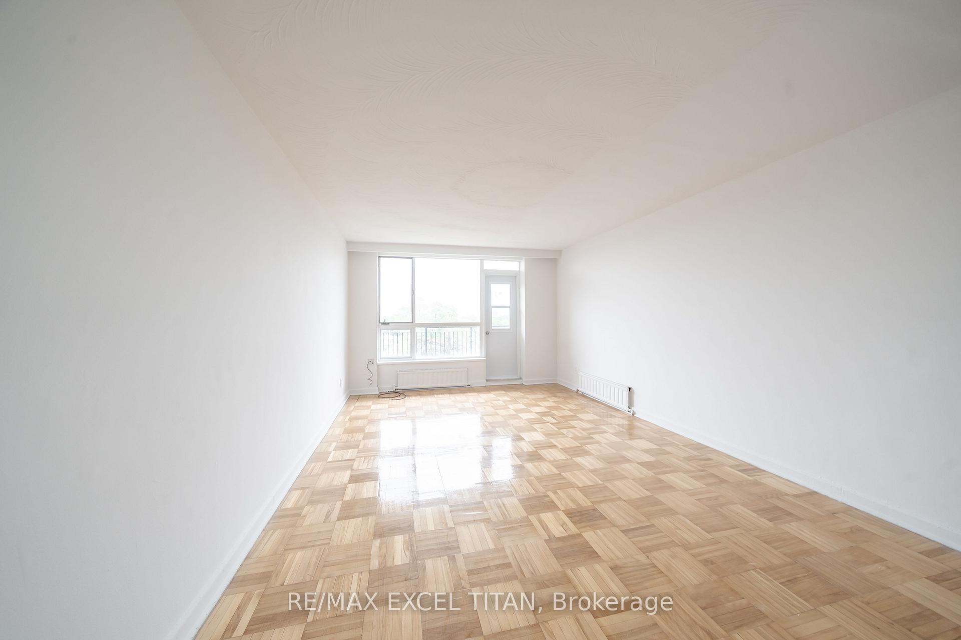 Photo 4 of Unit 615, 165 Cosburn Avenue, Toronto, Danforth Village-East York — HOMEH