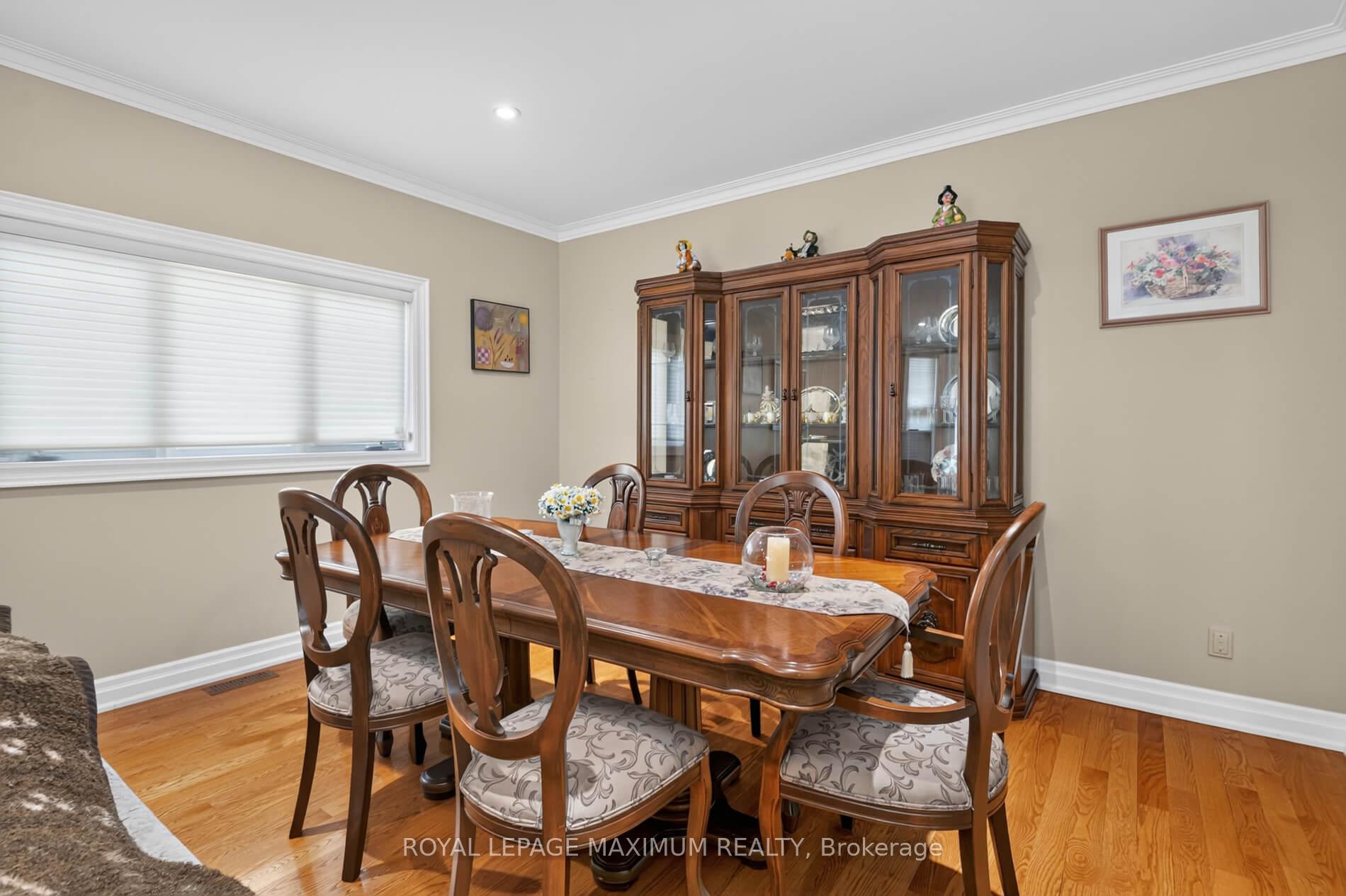 Photo 9 of 378 Rustic Road, North York, Maple Leaf — HOMEH