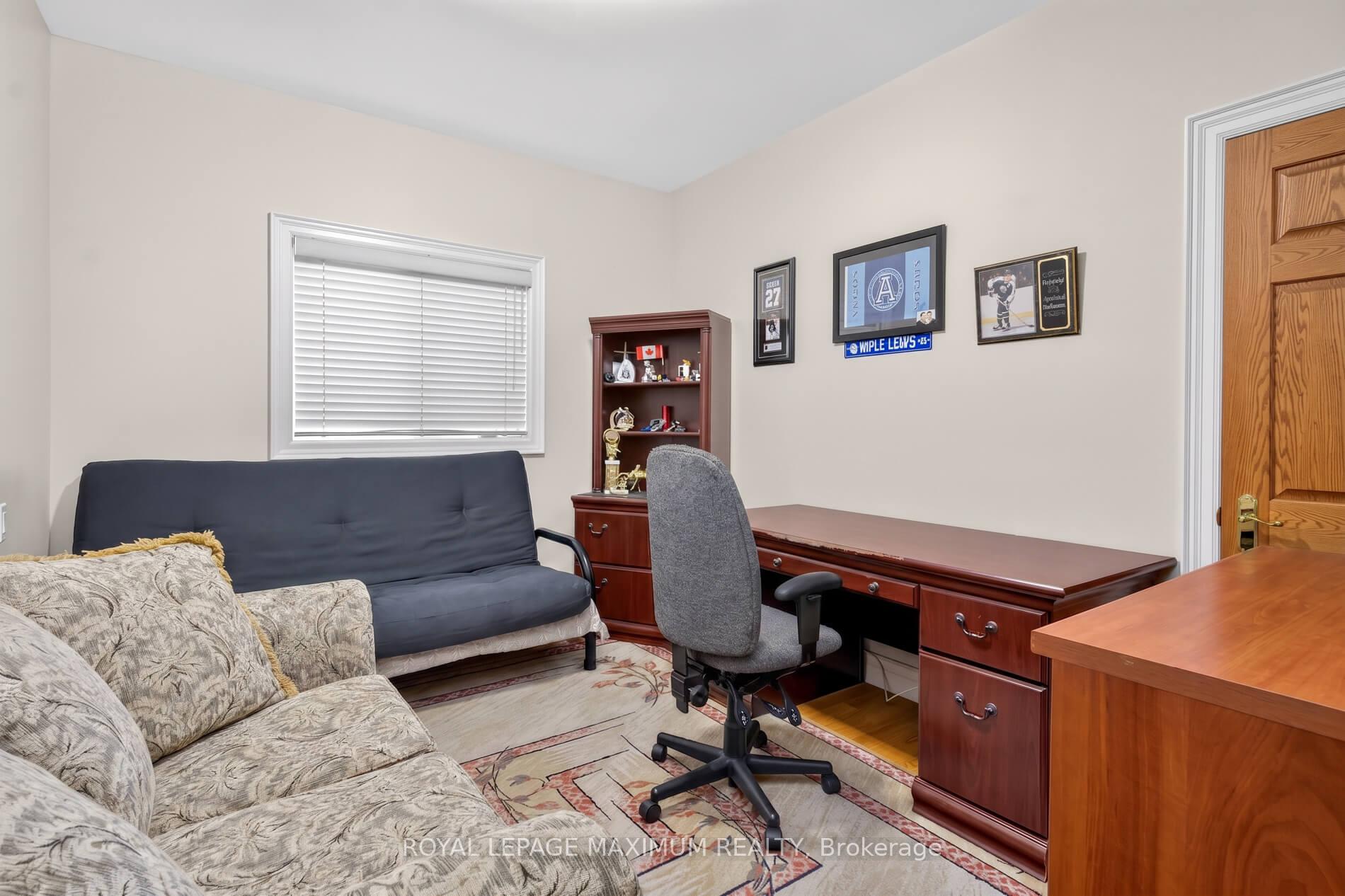 Photo 24 of 378 Rustic Road, North York, Maple Leaf — HOMEH