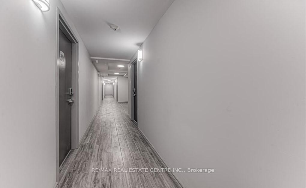 Photo 4 of Unit 301B, 275 Larch Street, Waterloo, Beechwood/University — HOMEH
