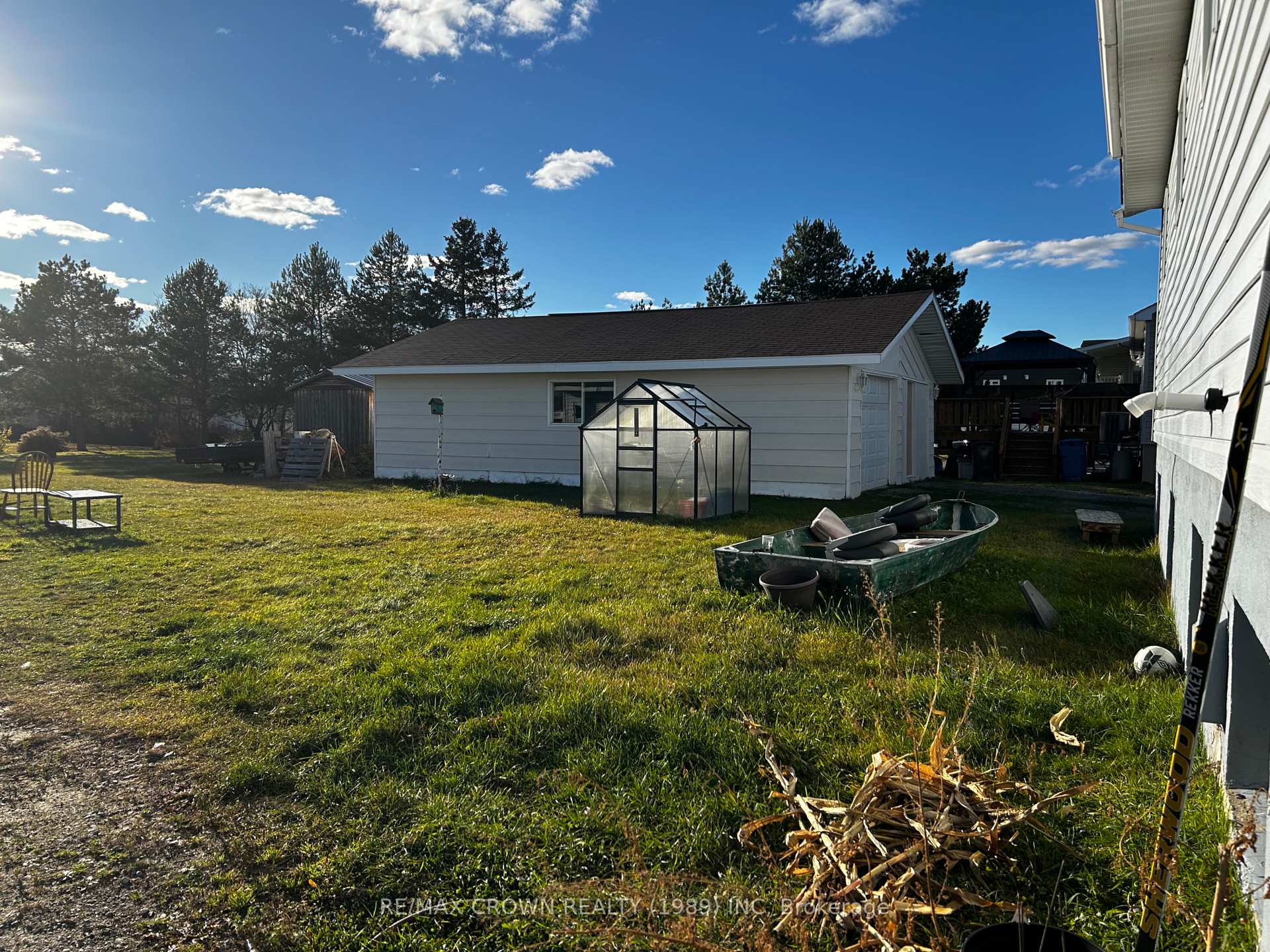 Photo 22 of 37 De L'etang Boulevard, Kapuskasing — HOMEH