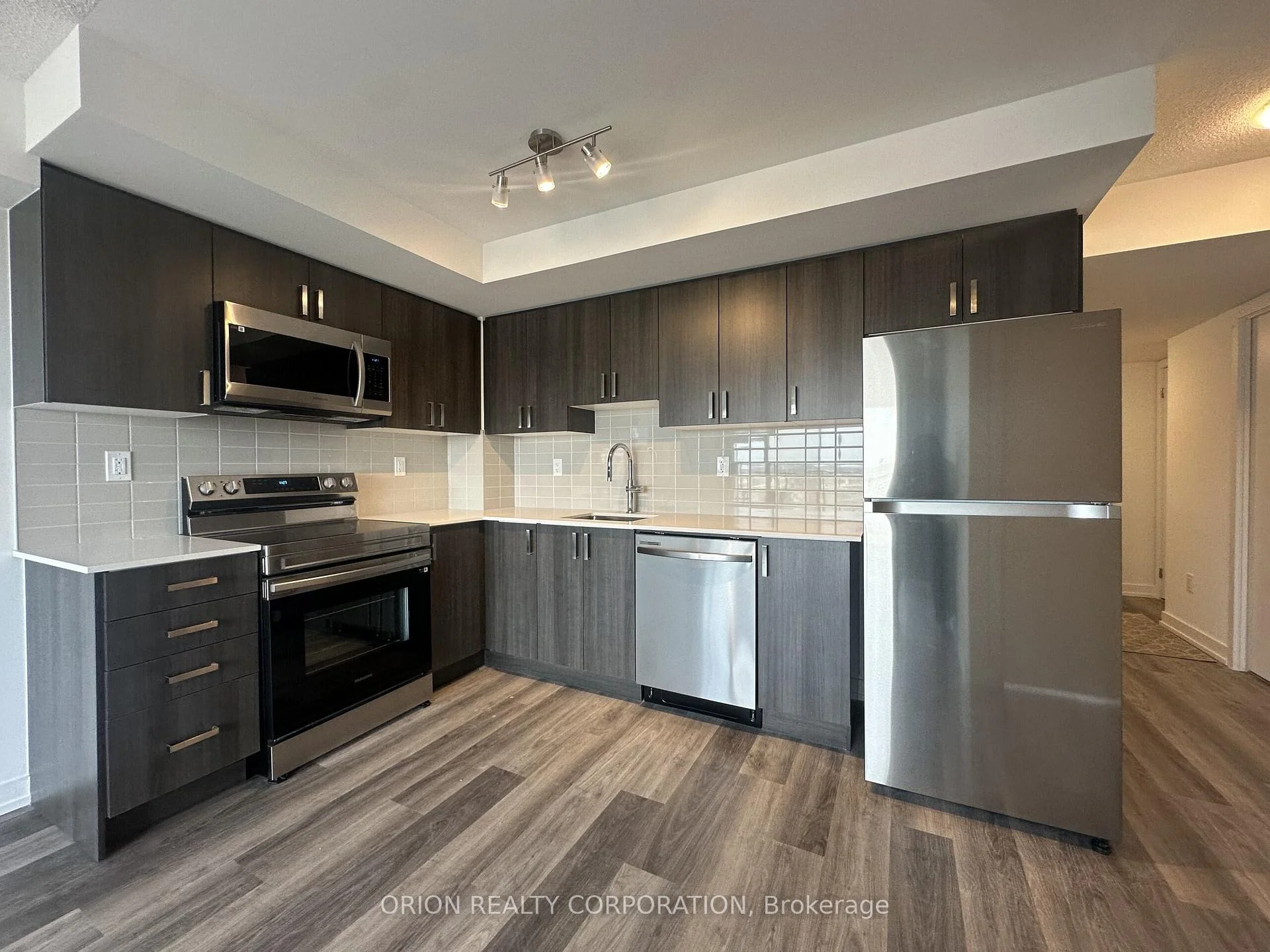 Photo 8 of Unit 1011, 1435 Celebration Drive, Pickering, Bay Ridges — HOMEH