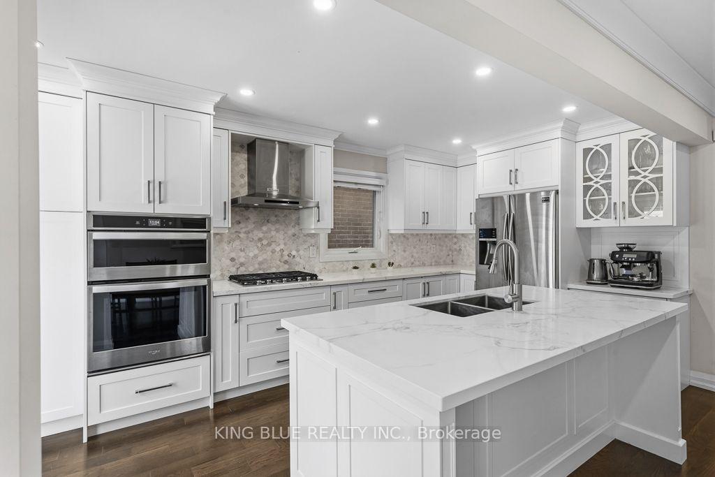 Photo 12 of 56 Thornbury Circle, Vaughan, Crestwood-Springfarm-Yorkhill — HOMEH