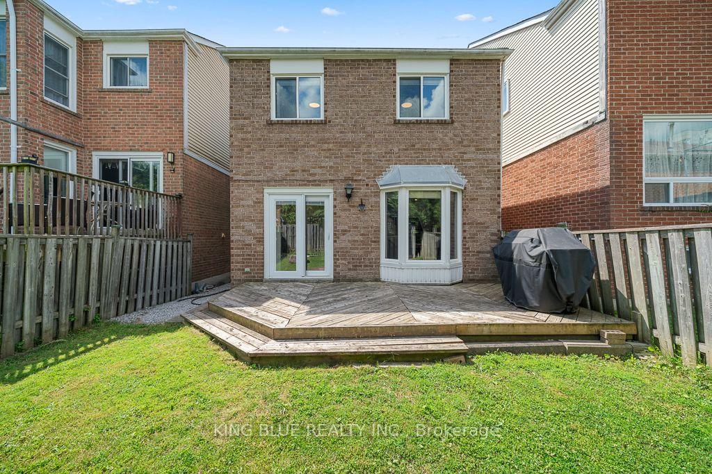 Photo 38 of 56 Thornbury Circle, Vaughan, Crestwood-Springfarm-Yorkhill — HOMEH