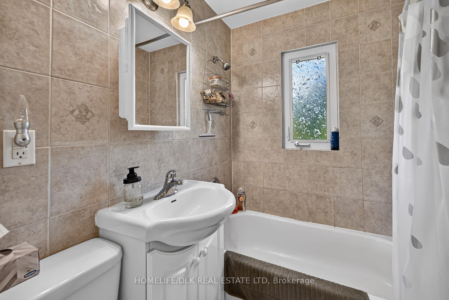 Photo 15 of 100 Ellerbeck Street, Kingston, Central City East — HOMEH