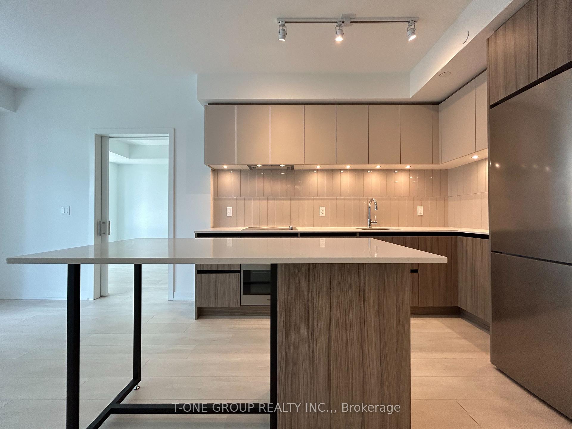 Photo 2 of Unit 802, 7950 Bathurst Street, Vaughan, Beverley Glen — HOMEH
