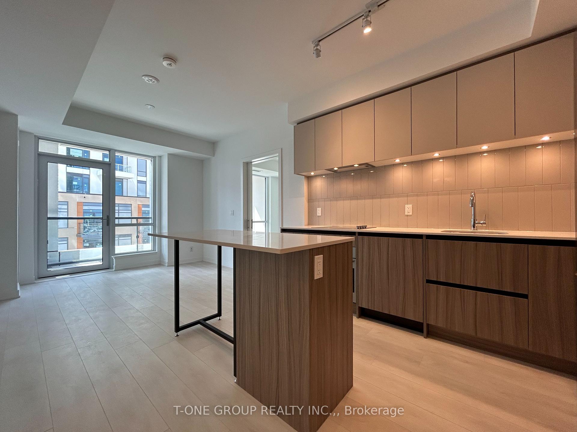 Photo 3 of Unit 802, 7950 Bathurst Street, Vaughan, Beverley Glen — HOMEH