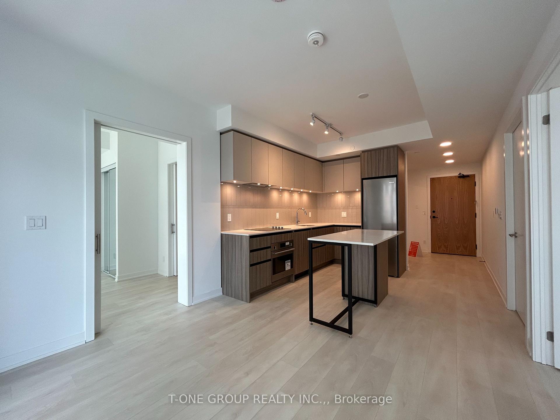 Photo 4 of Unit 802, 7950 Bathurst Street, Vaughan, Beverley Glen — HOMEH