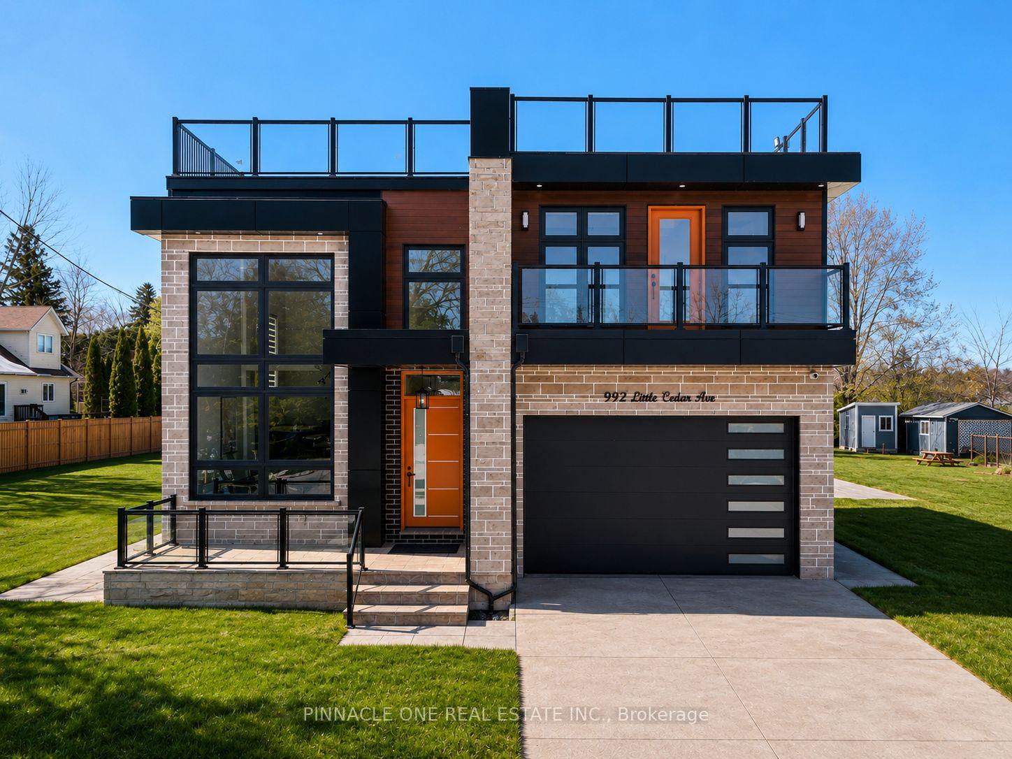 Front of 992 Little Cedar Avenue