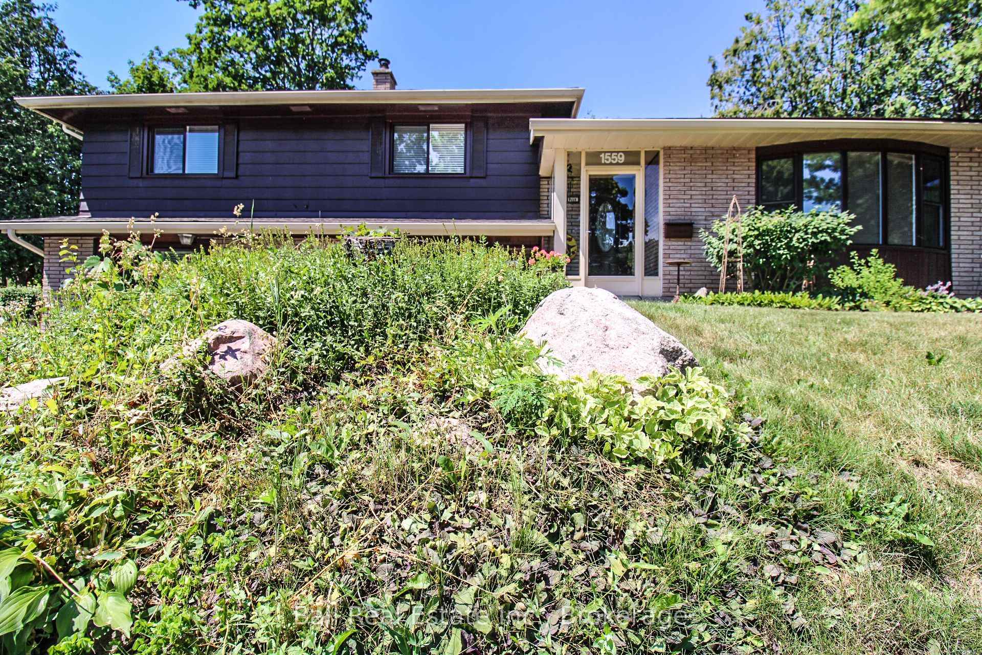 Photo 2 of 1559 Westbrook Drive, Peterborough, Monaghan Ward 2 — HOMEH