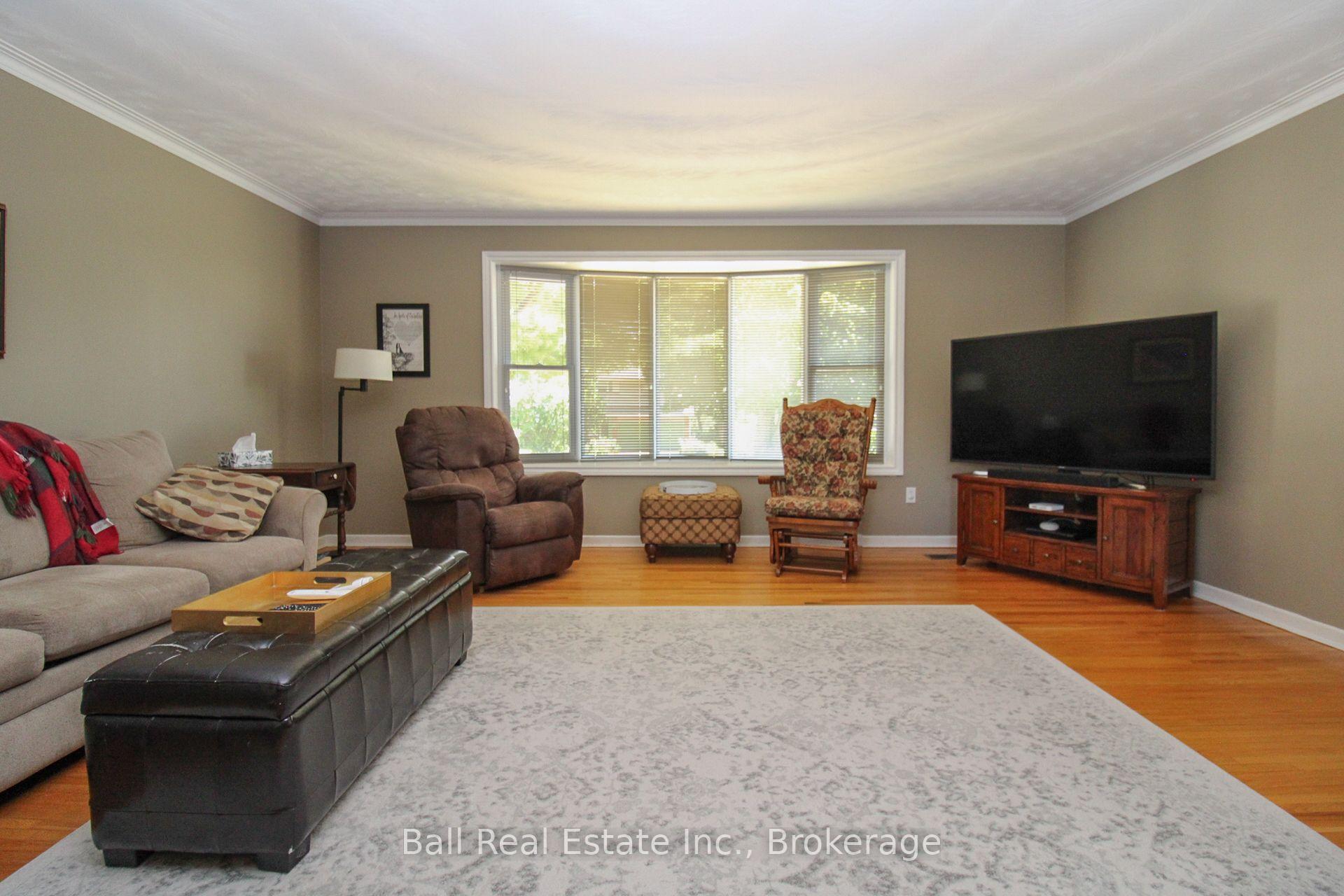 Photo 8 of 1559 Westbrook Drive, Peterborough, Monaghan Ward 2 — HOMEH