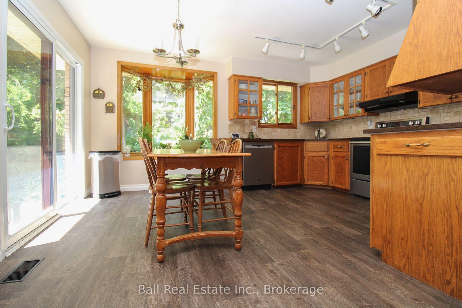 Photo 9 of 1559 Westbrook Drive, Peterborough, Monaghan Ward 2 — HOMEH