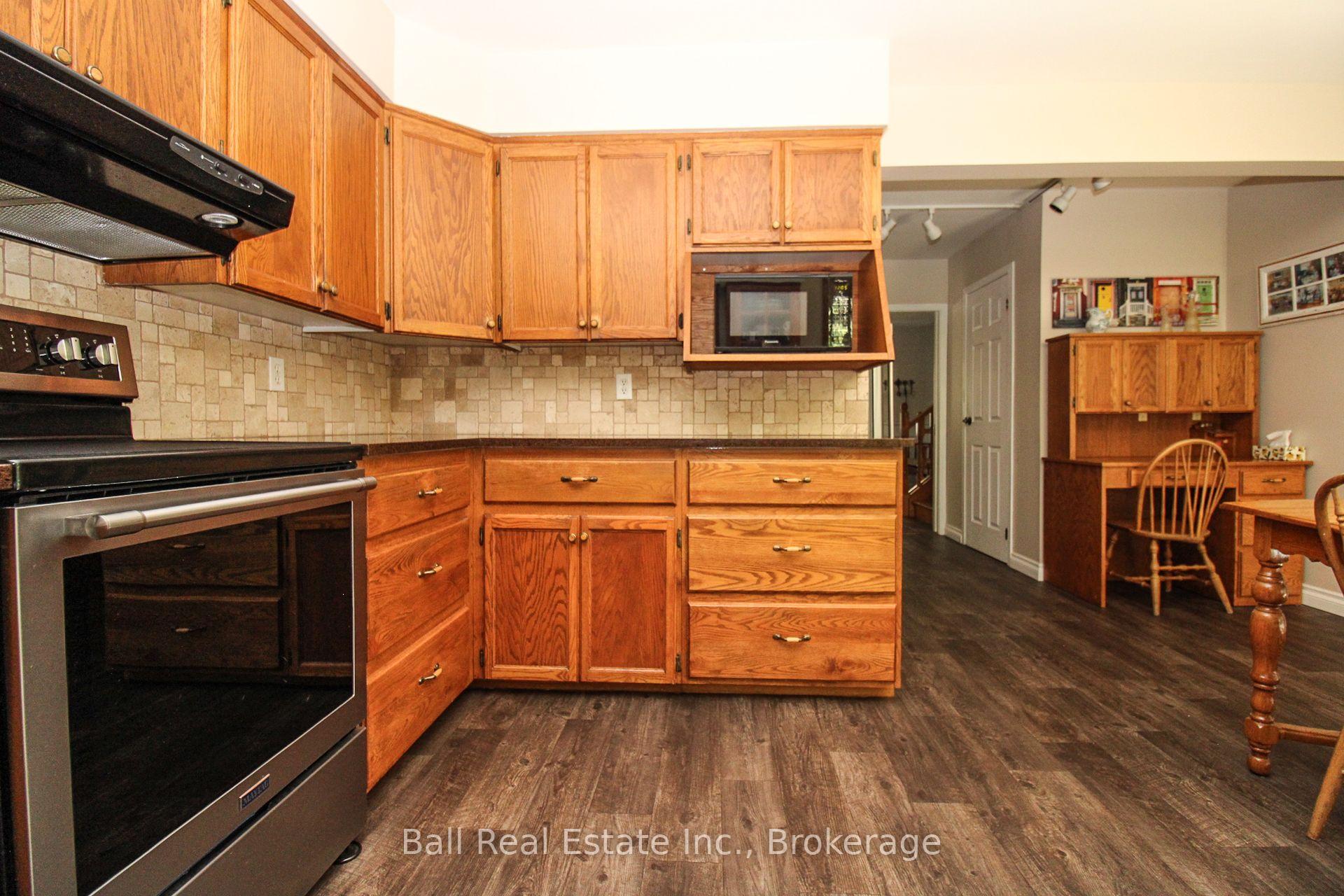 Photo 10 of 1559 Westbrook Drive, Peterborough, Monaghan Ward 2 — HOMEH