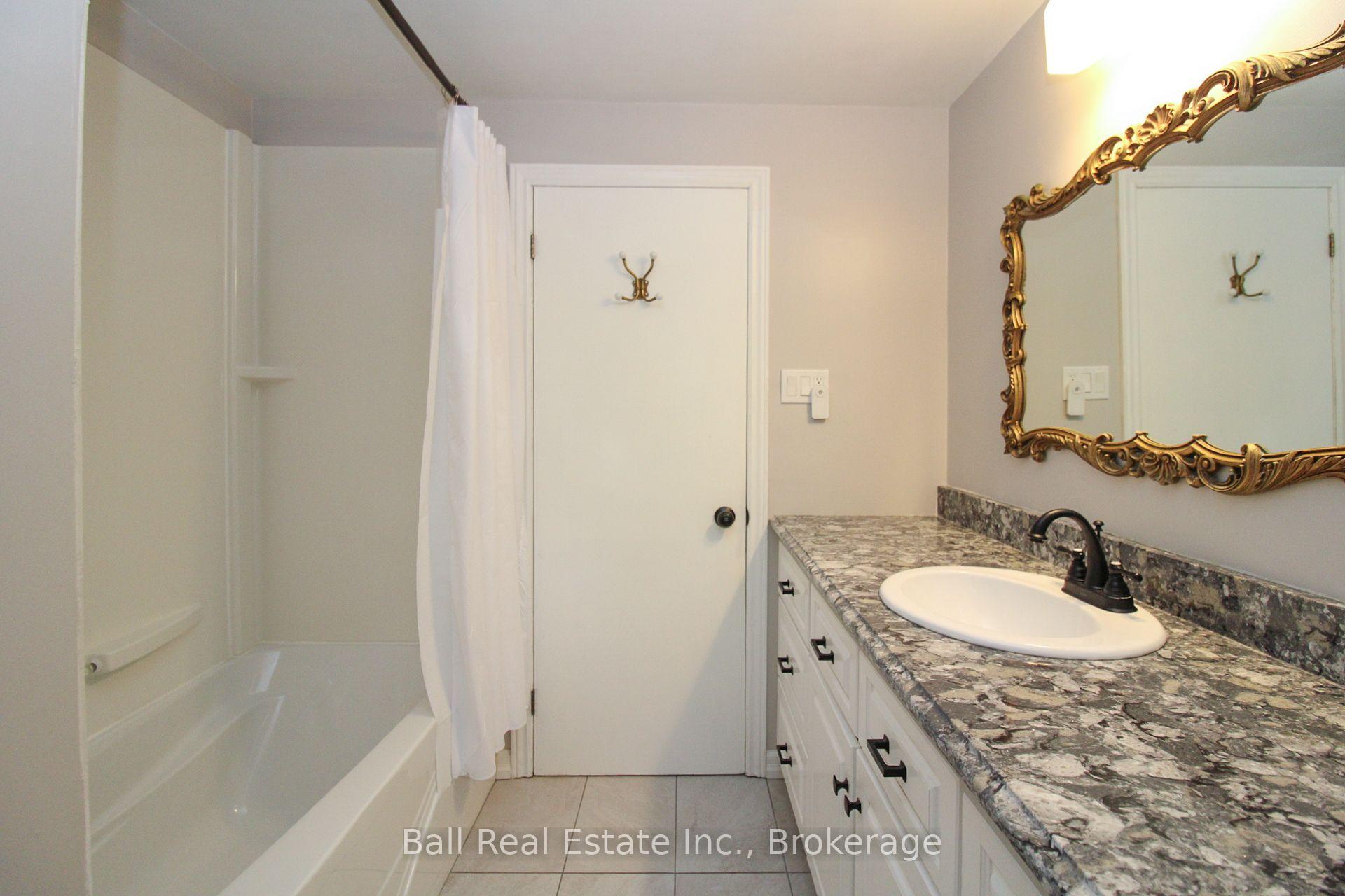 Photo 32 of 1559 Westbrook Drive, Peterborough, Monaghan Ward 2 — HOMEH