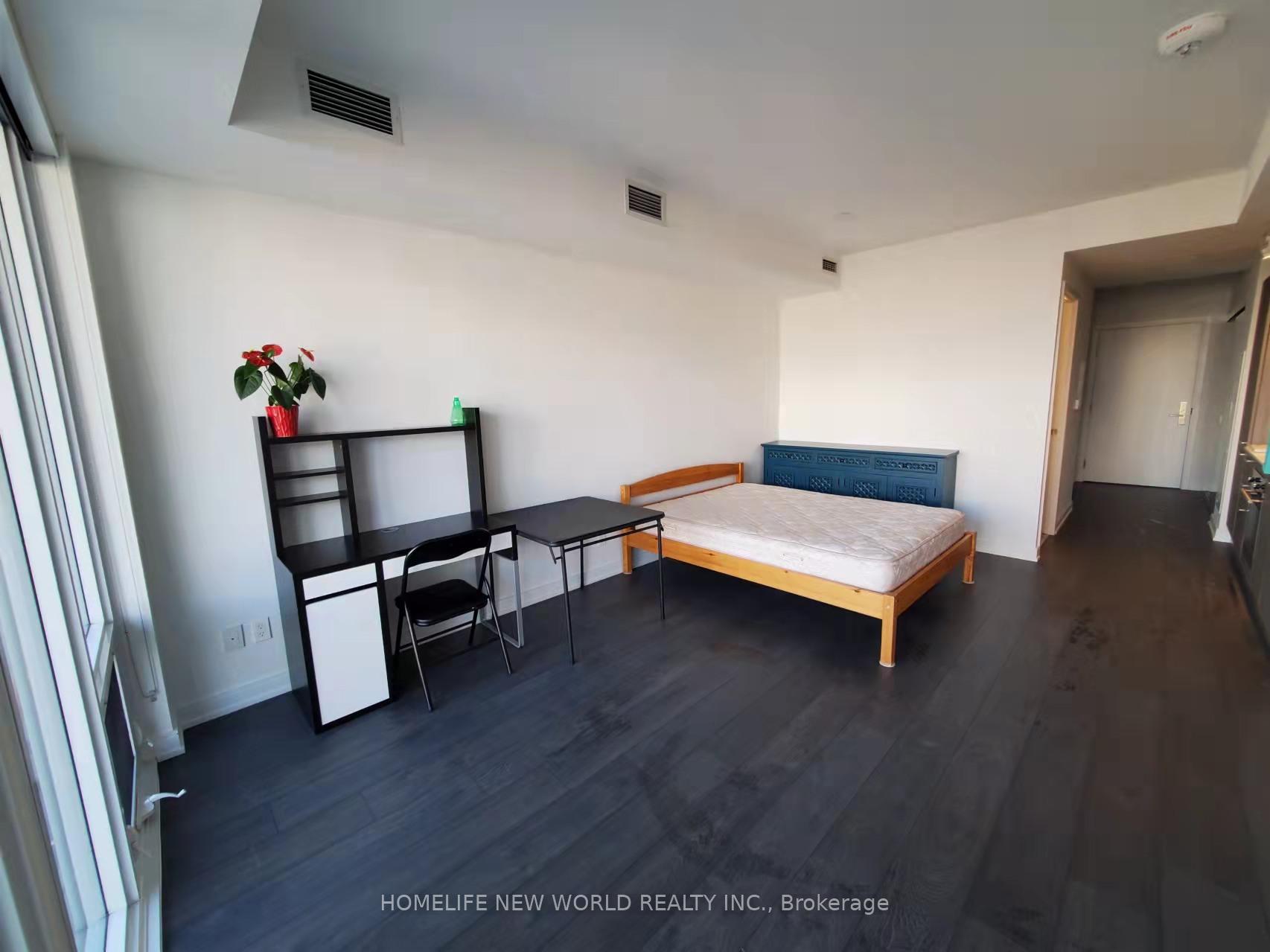 Photo 4 of Unit 2005, 3 Gloucester Street, Toronto, Church-Yonge Corridor — HOMEH