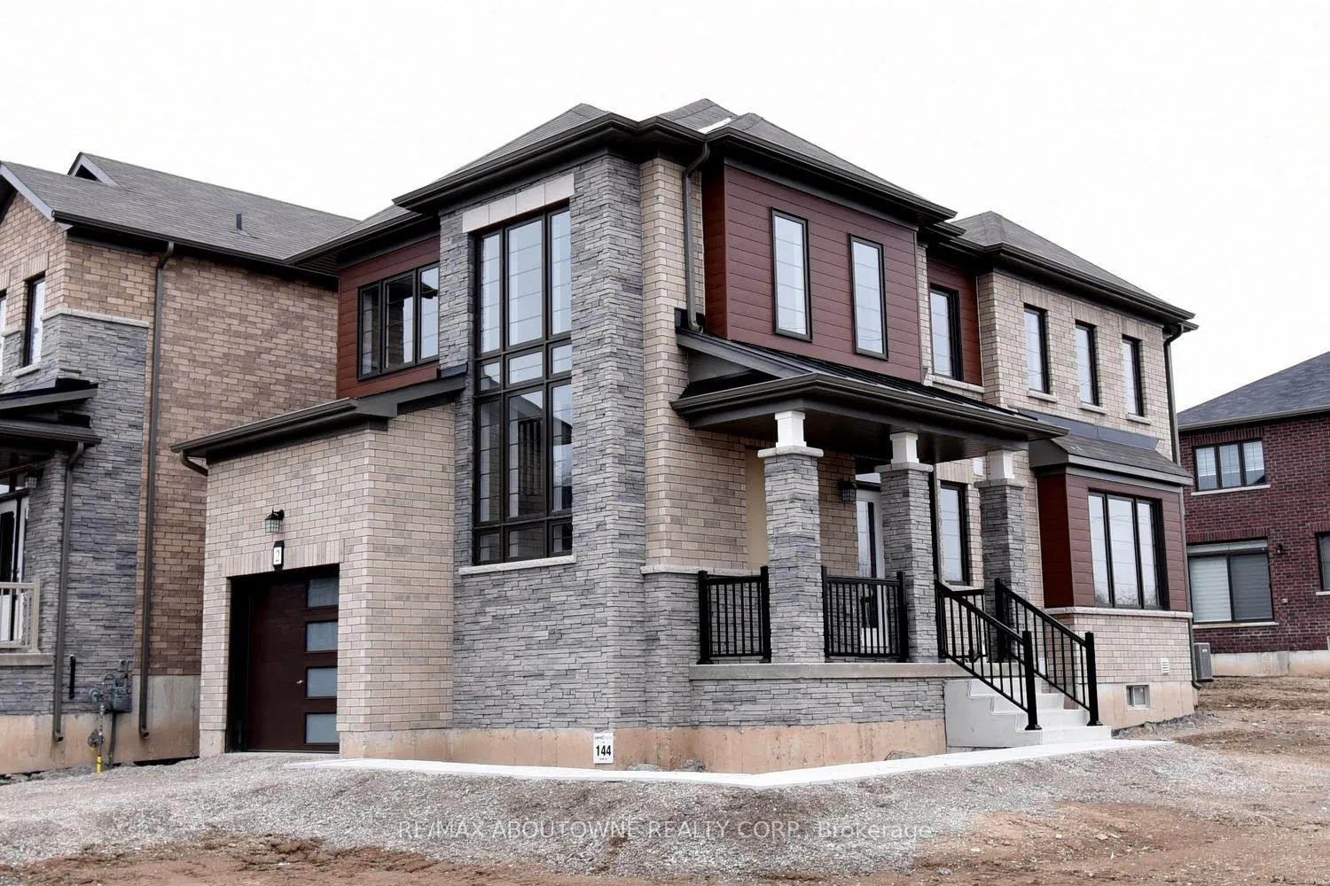 Front of 2 Sundin Drive S