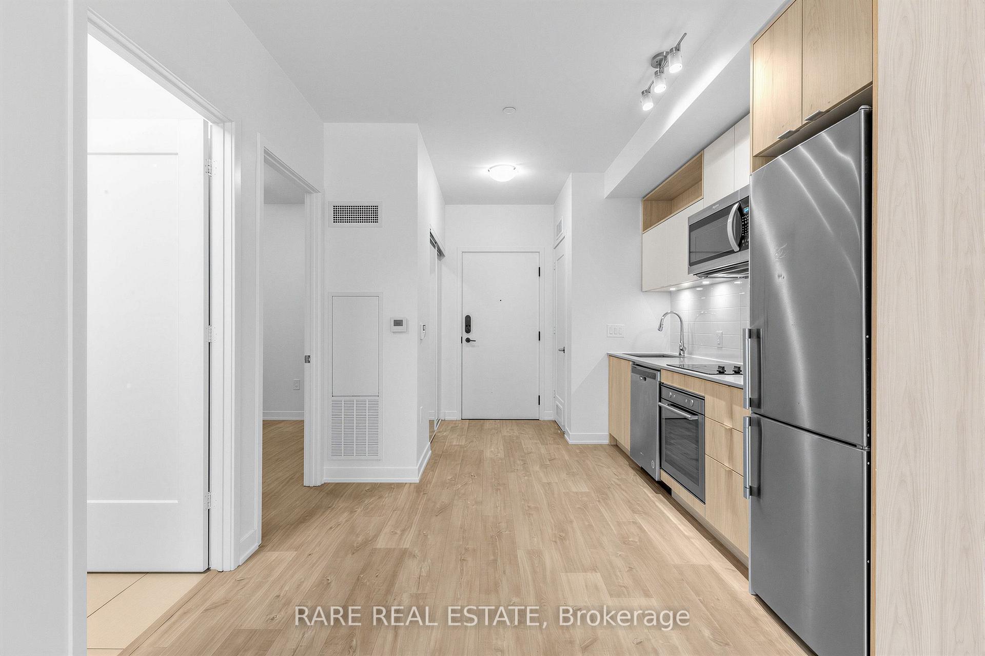 Front of Unit 231 SW, 121 Lower Sherbourne Street SW